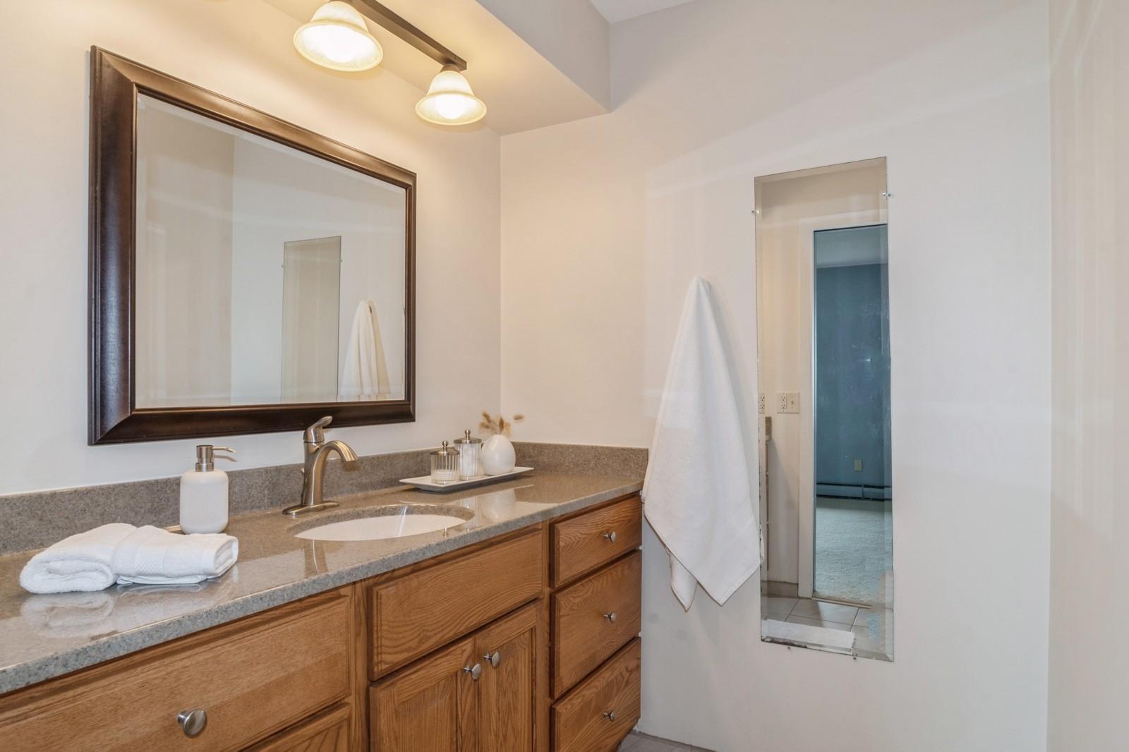 4075 West 51st Street Unit: 403