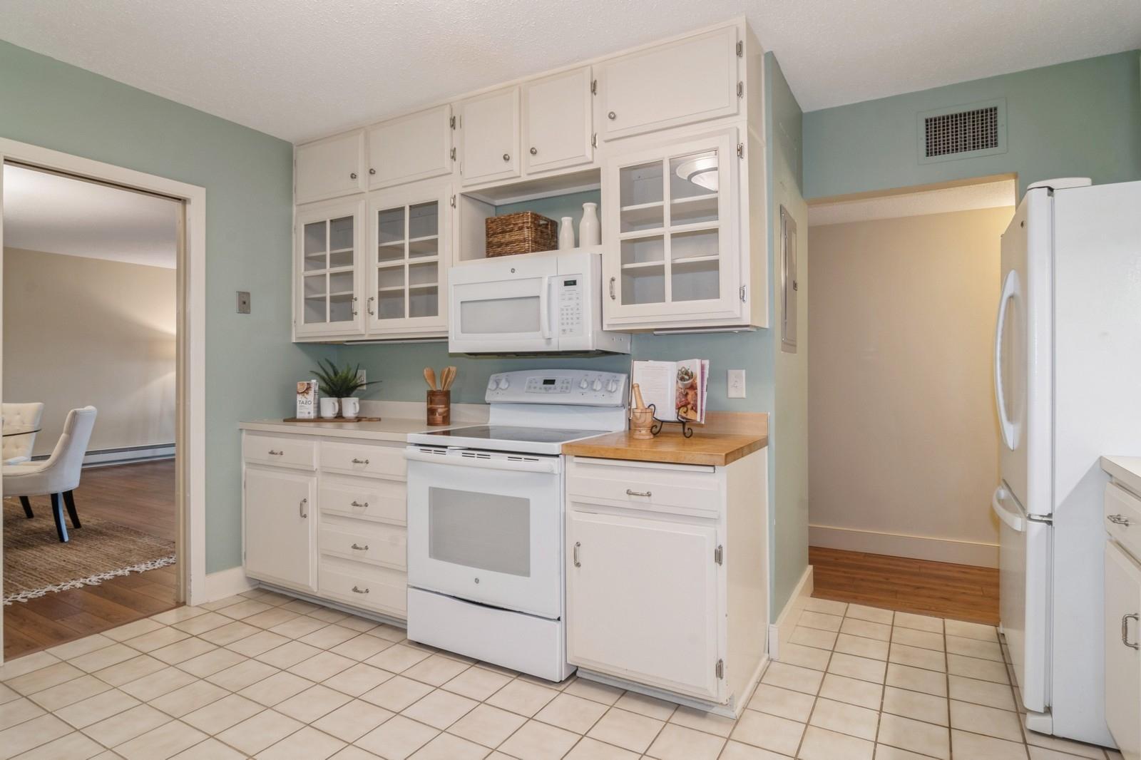 4075 West 51st Street Unit: 403