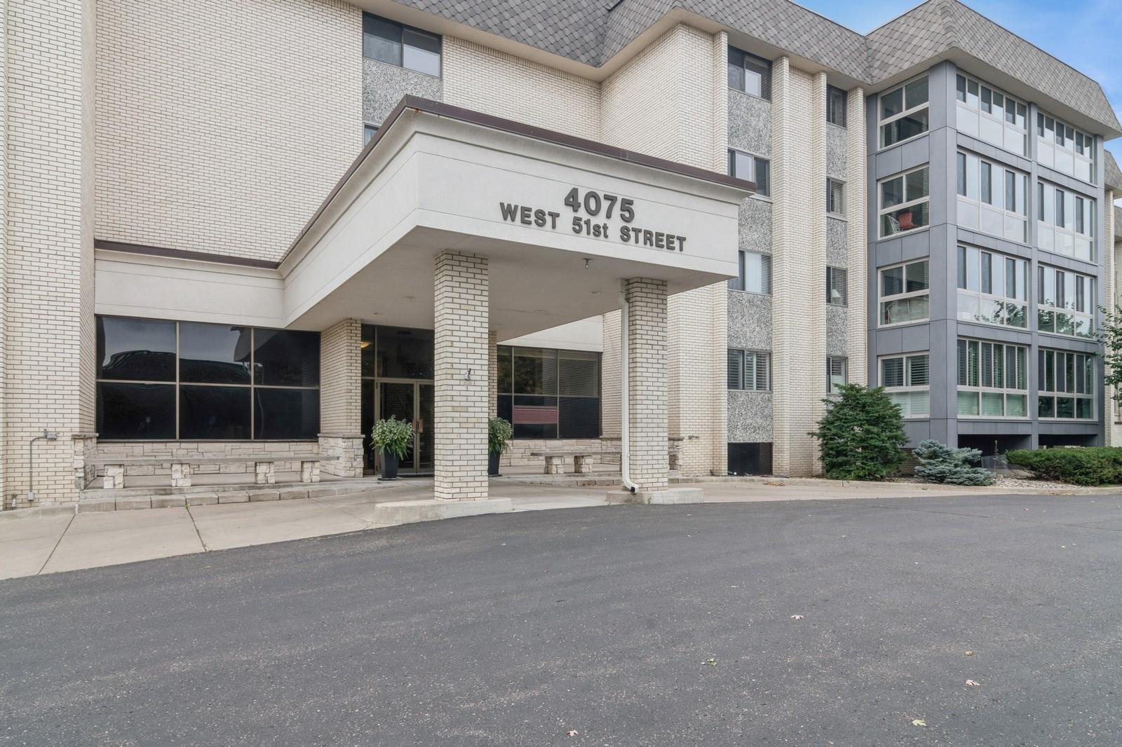 4075 West 51st Street Unit: 403