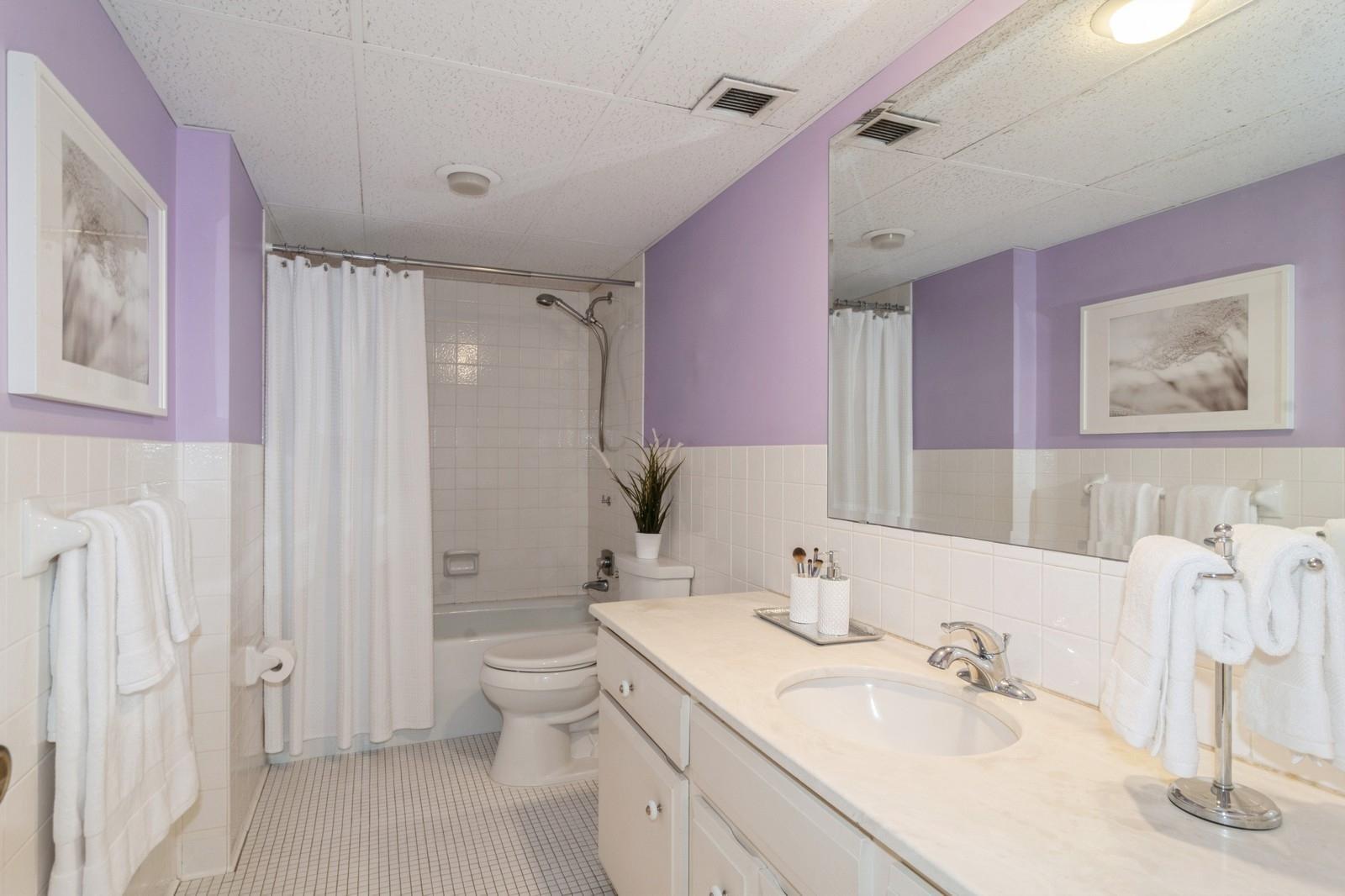 4075 West 51st Street Unit: 403