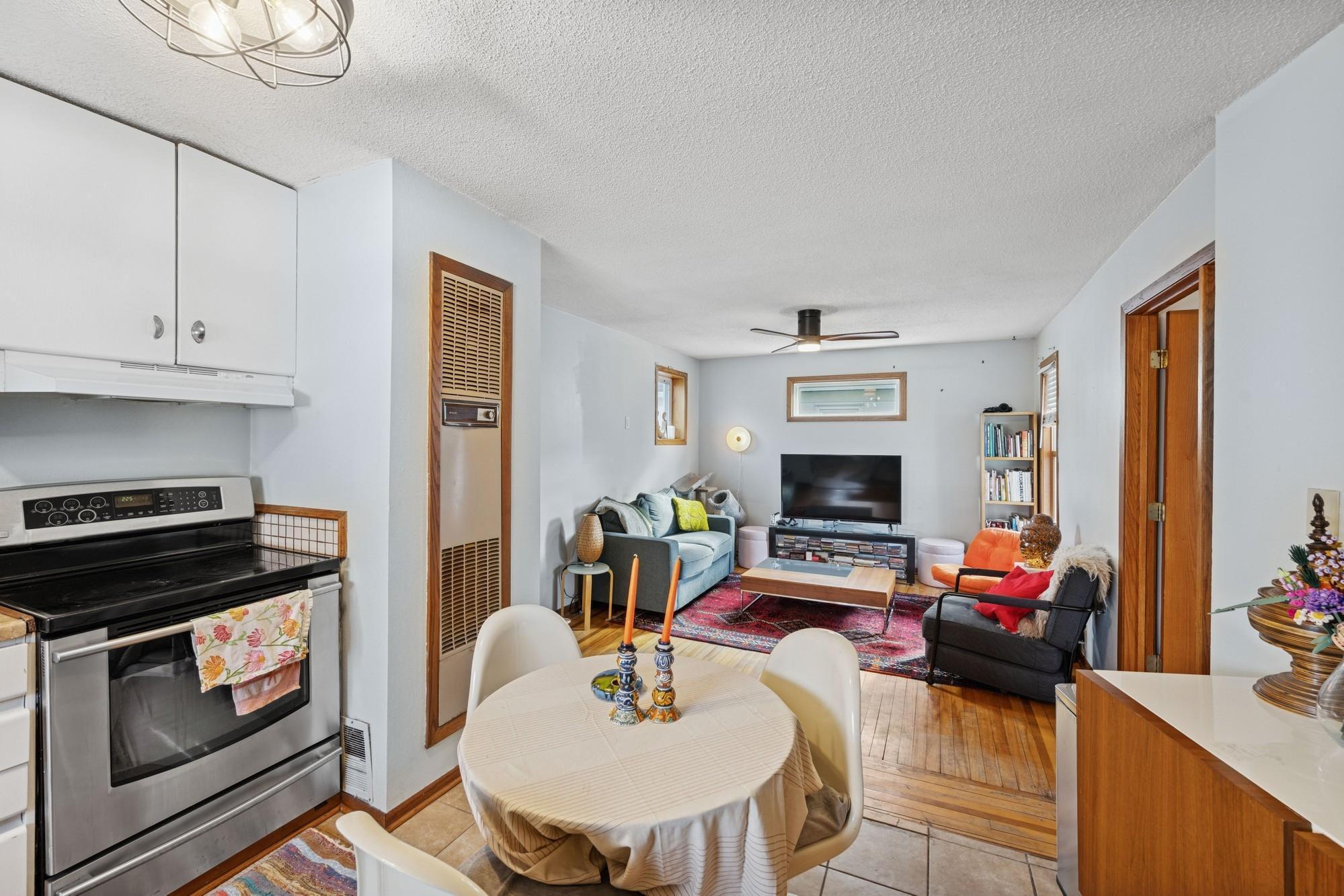 735 Madison Street NE