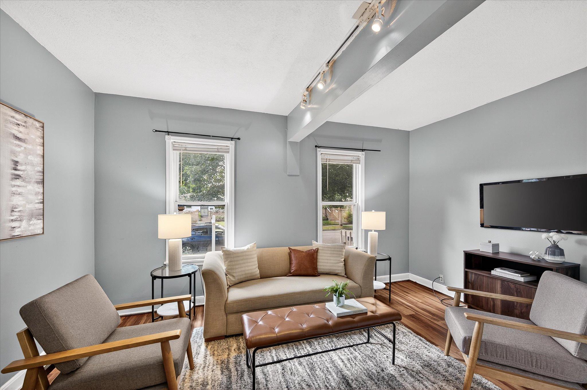 735 Madison Street NE