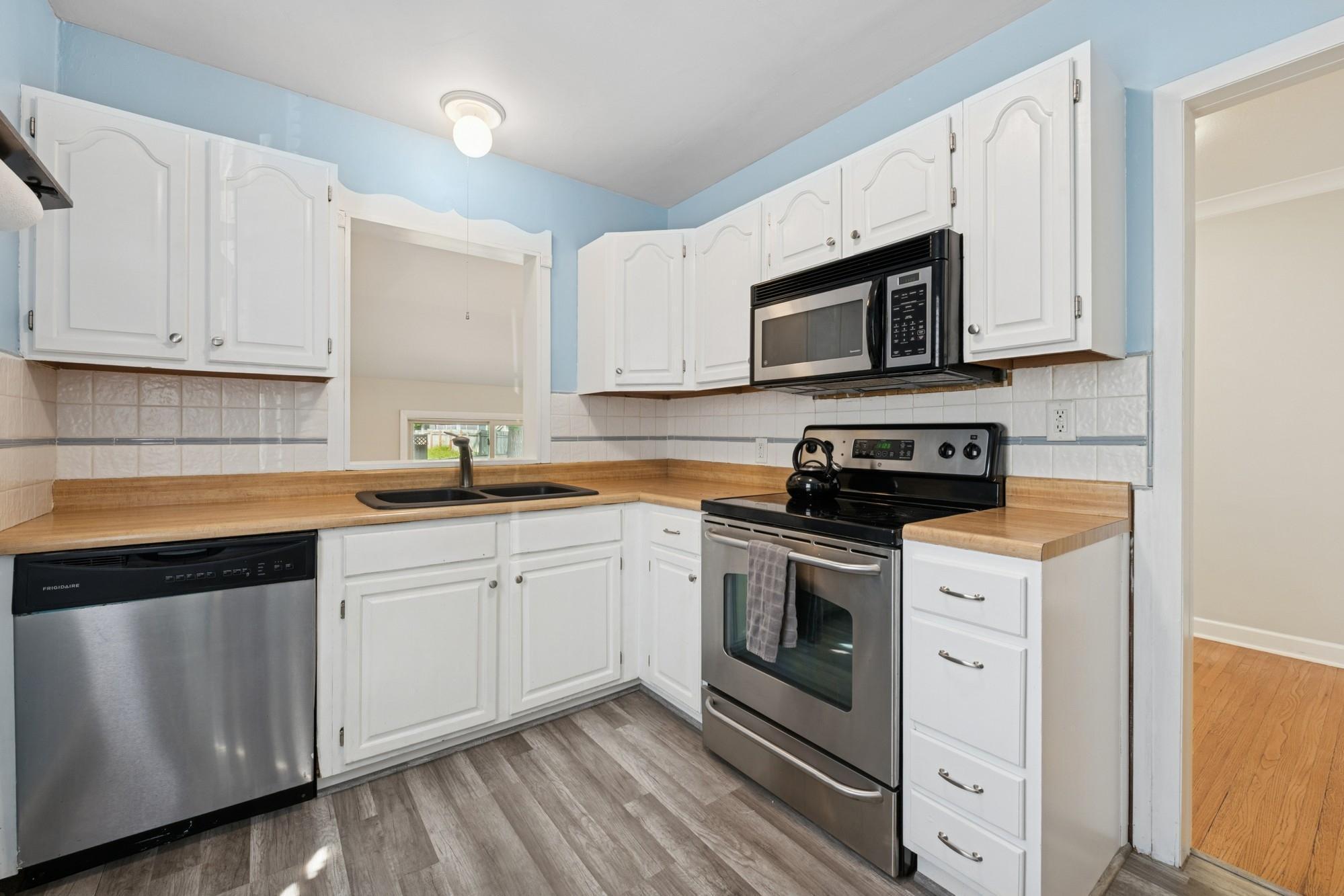 4114 Xenwood Avenue S