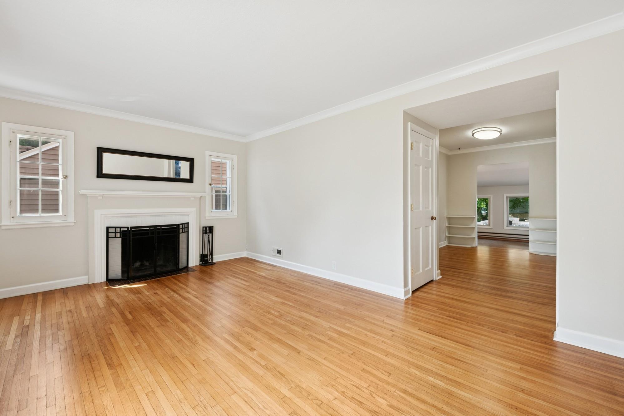 4114 Xenwood Avenue S