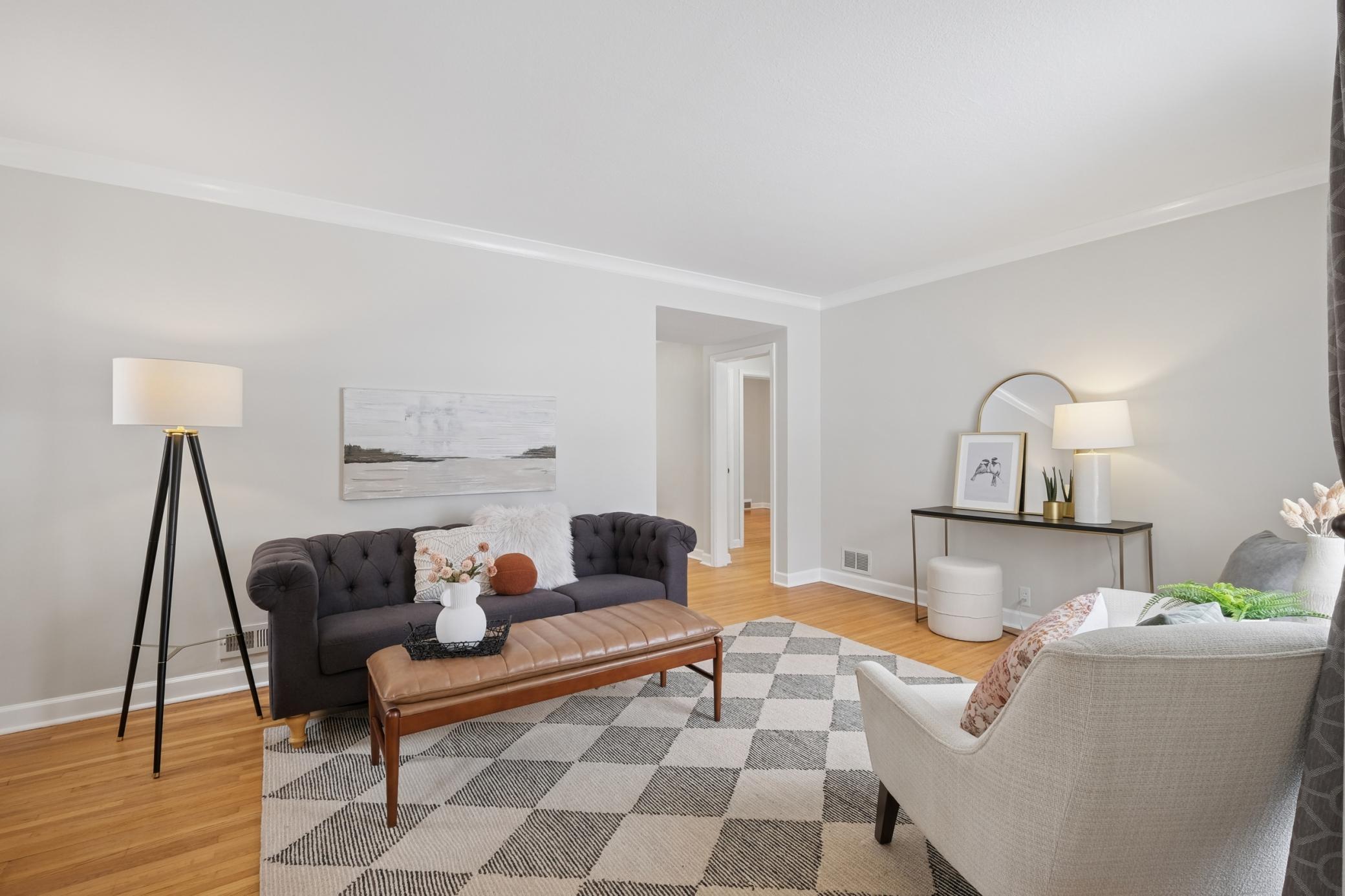 4114 Xenwood Avenue S