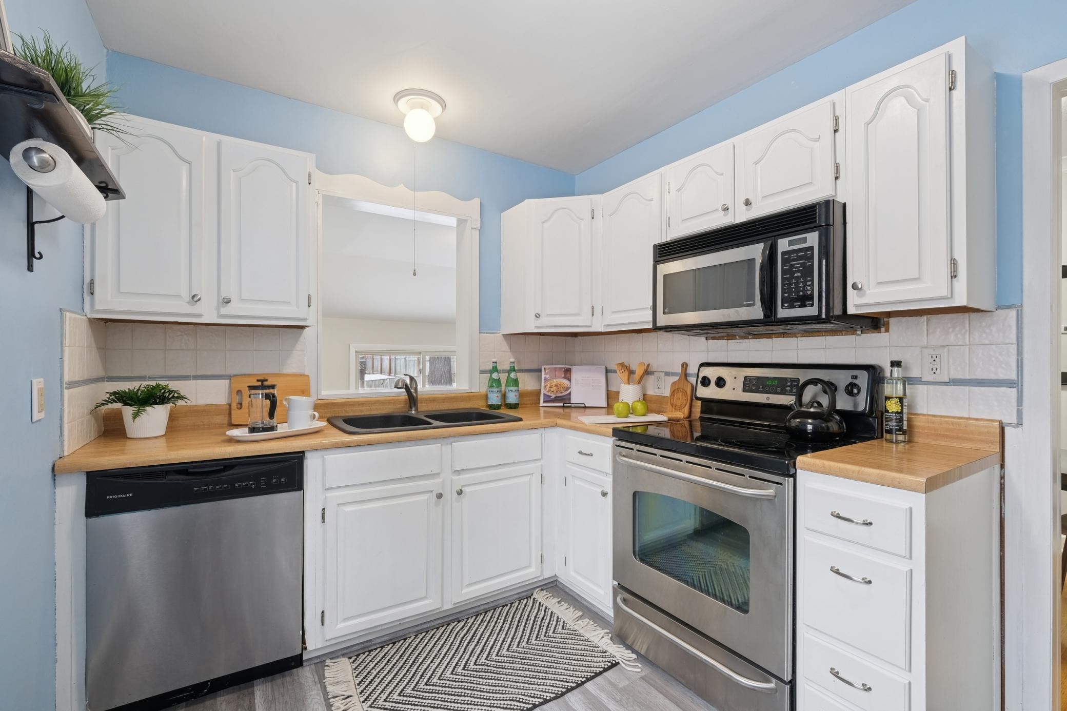 4114 Xenwood Avenue S