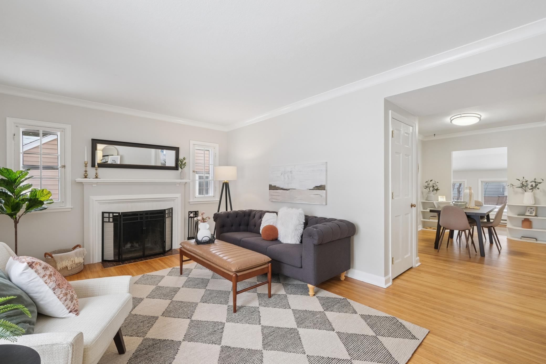 4114 Xenwood Avenue S