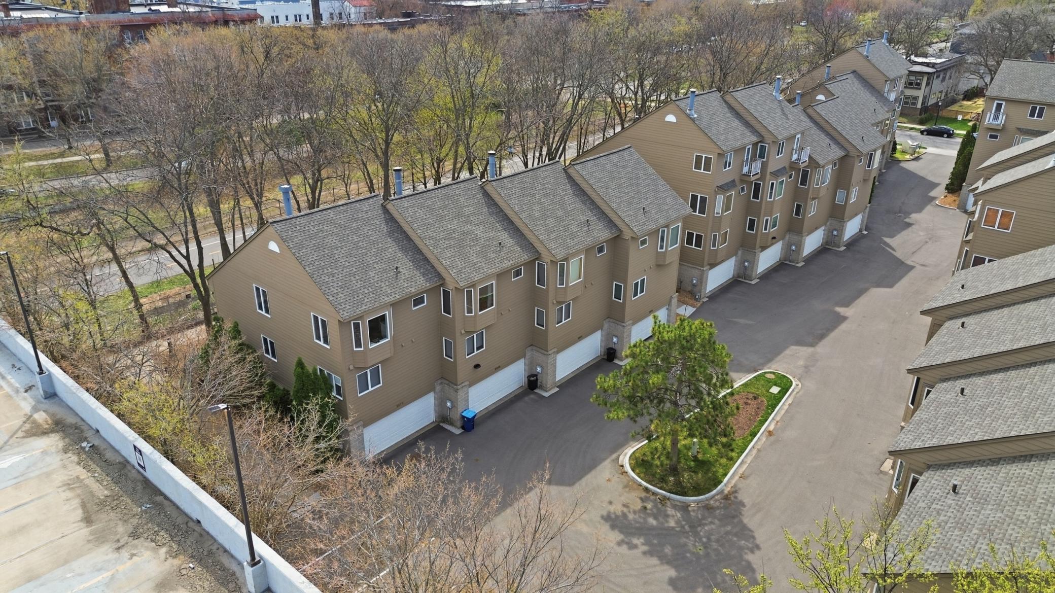 2868 Kenwood Isles Drive