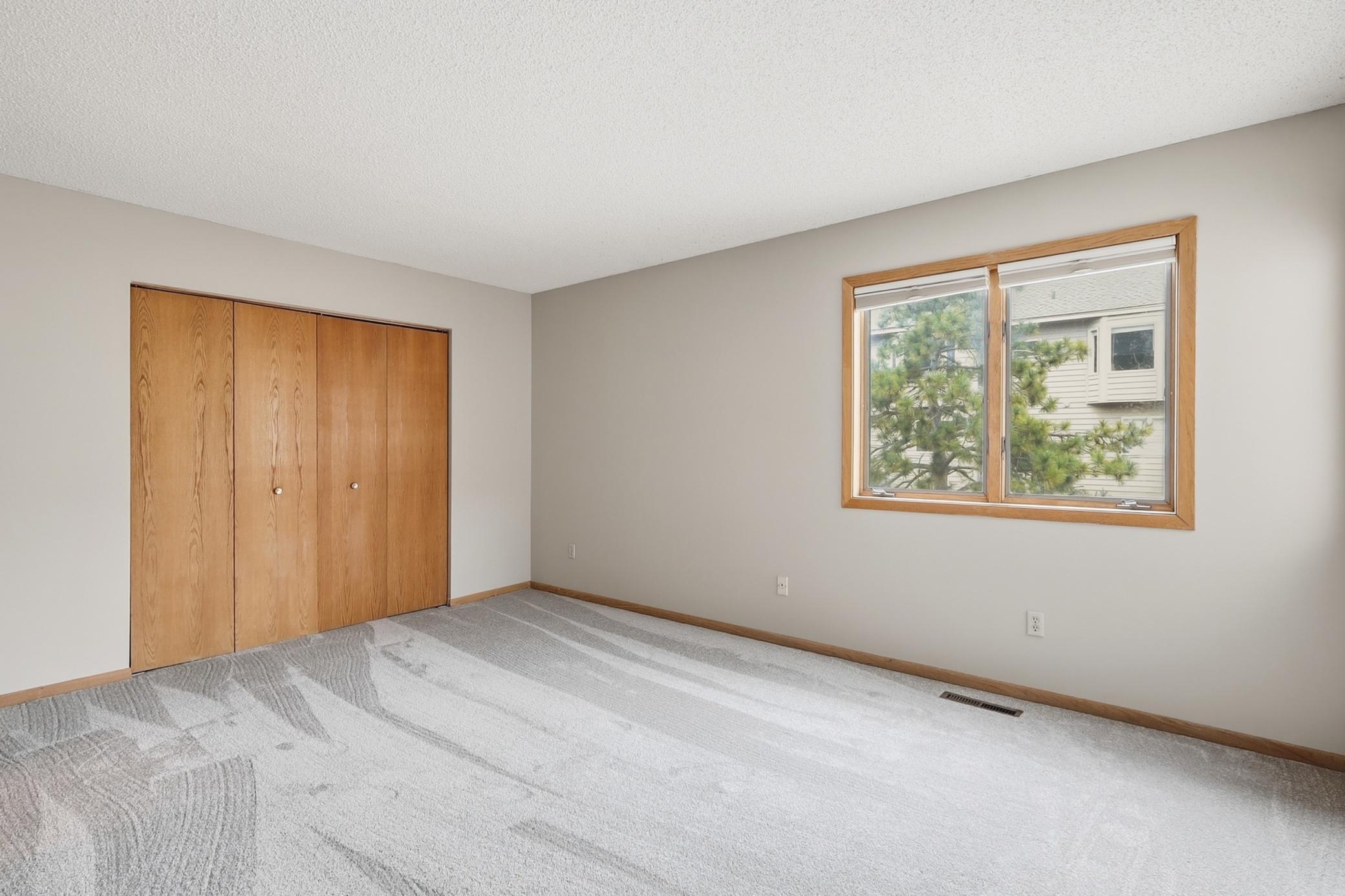 2868 Kenwood Isles Drive