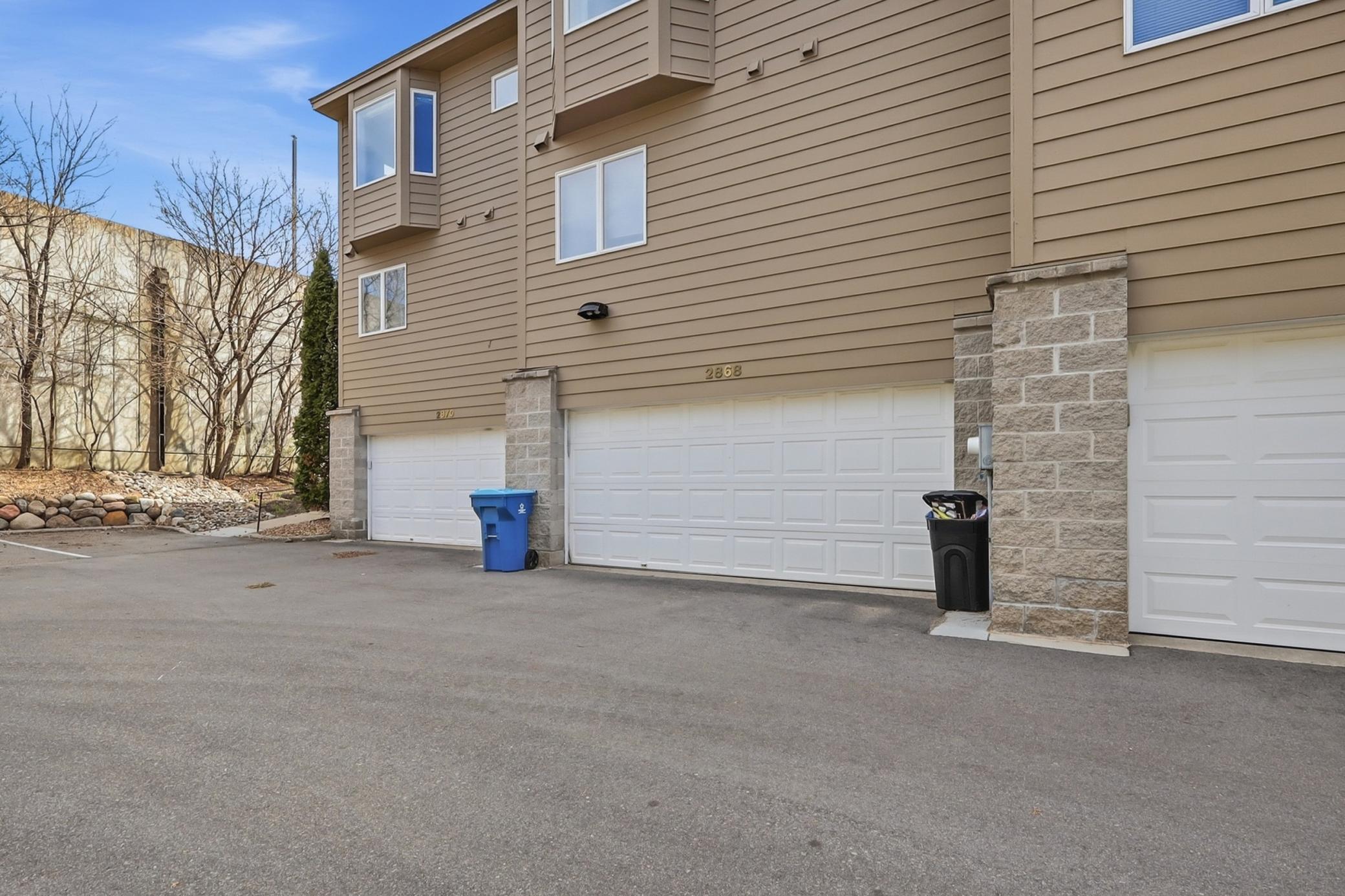 2868 Kenwood Isles Drive