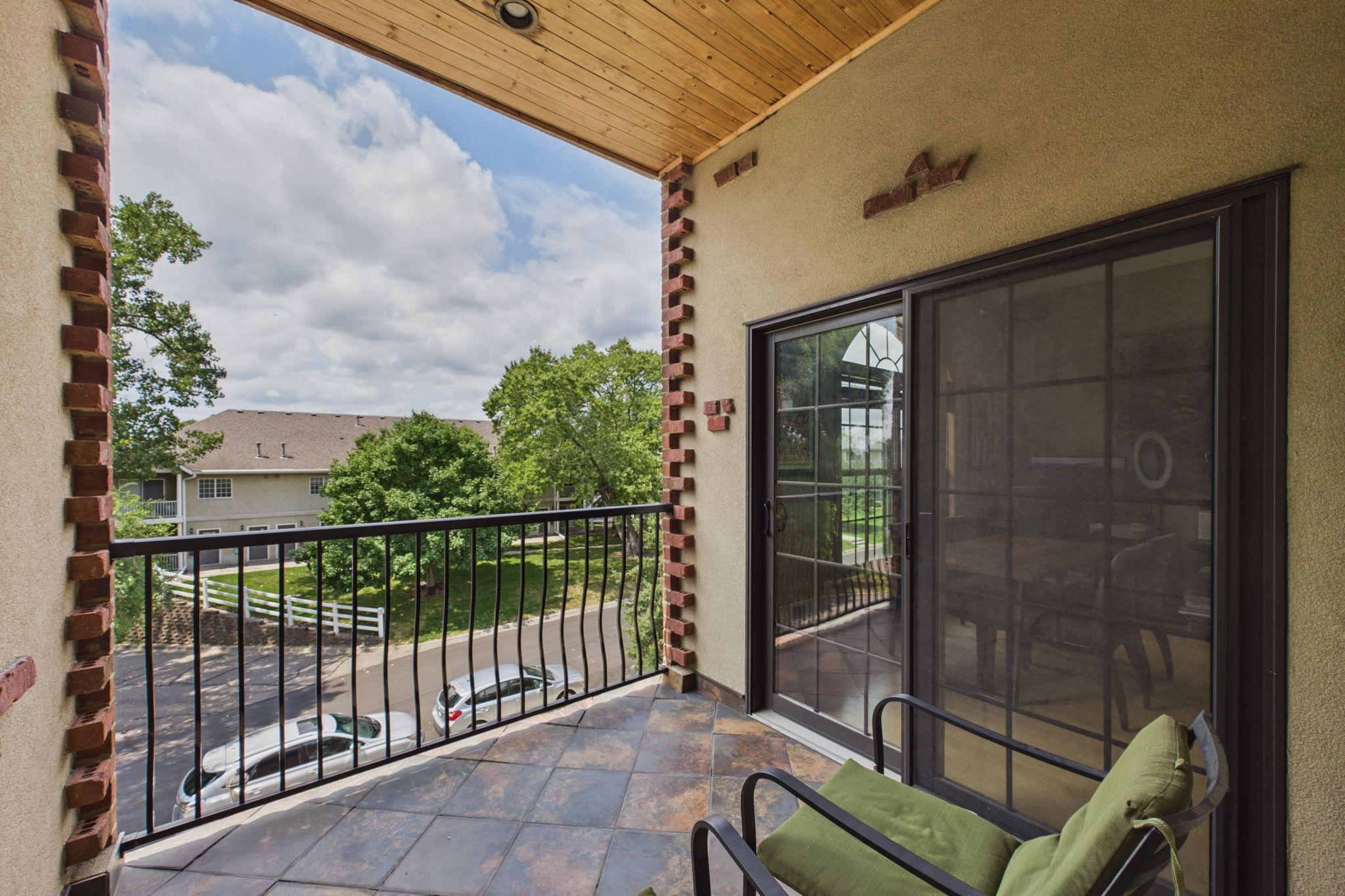 3125 Inglewood Avenue S Unit: 201