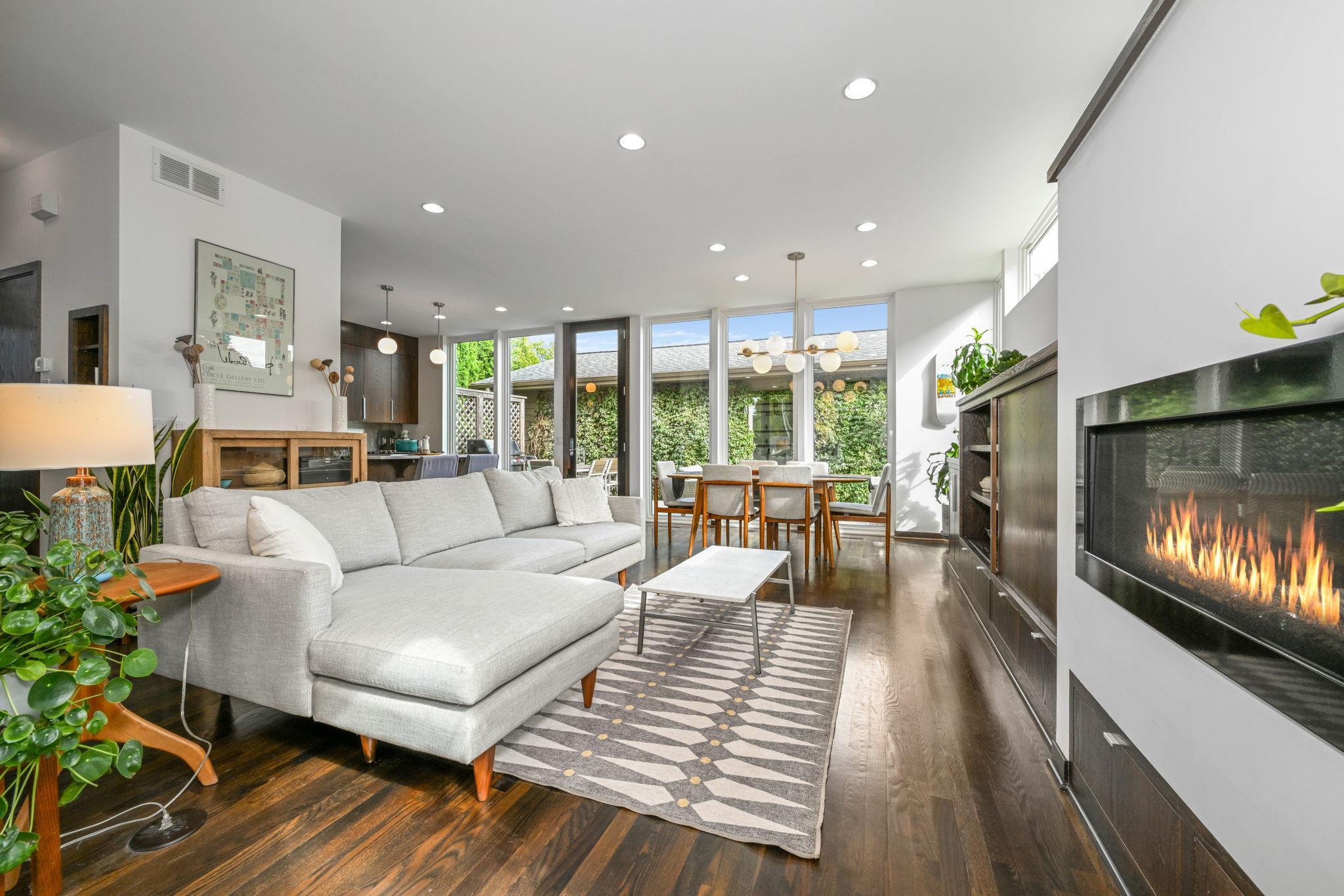 111 11th Avenue N