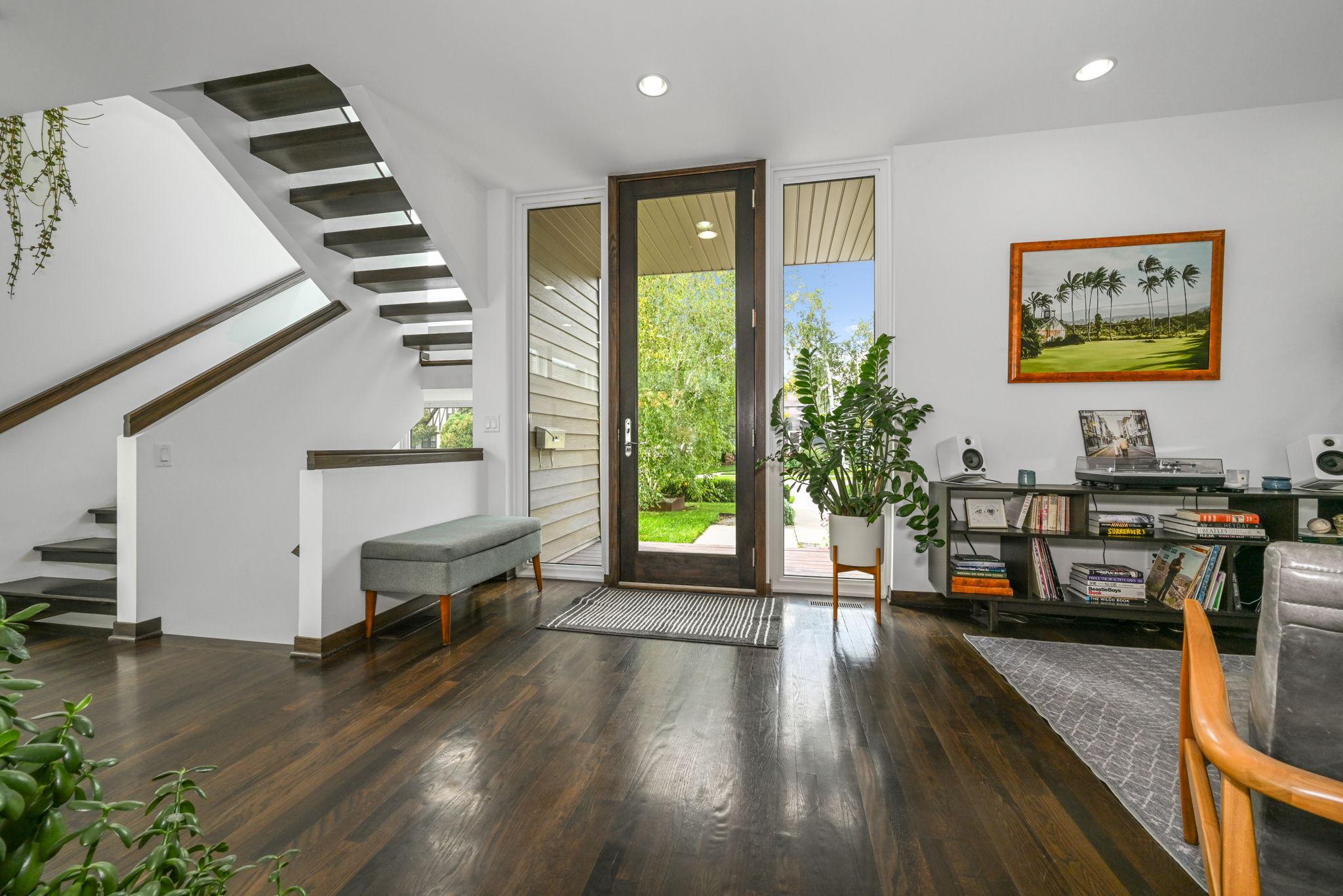 111 11th Avenue N