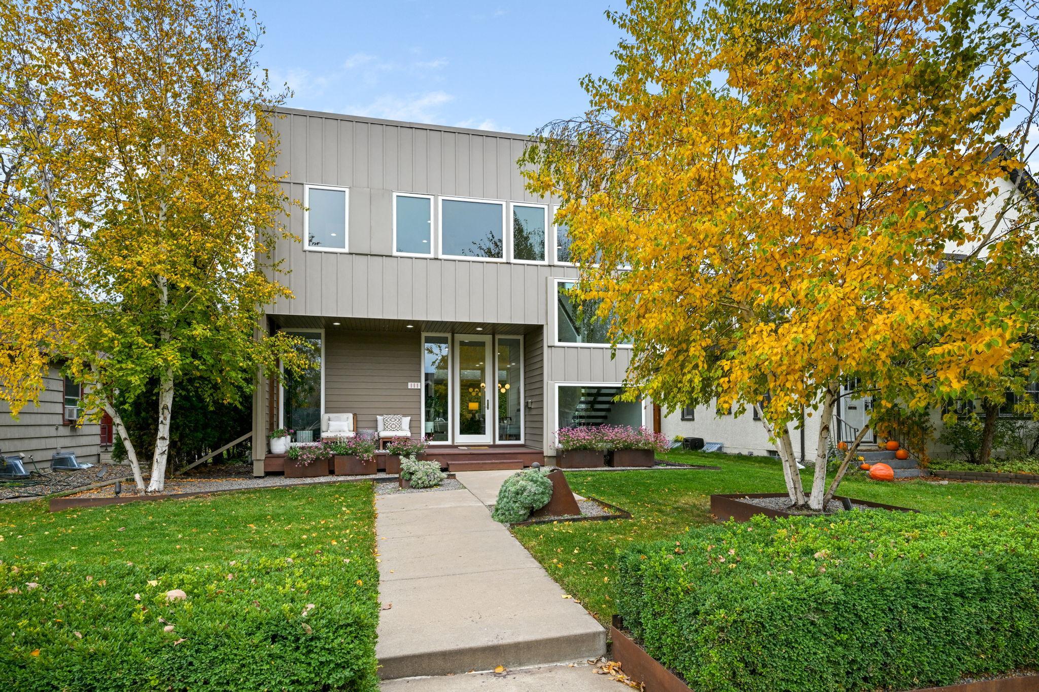 111 11th Avenue N