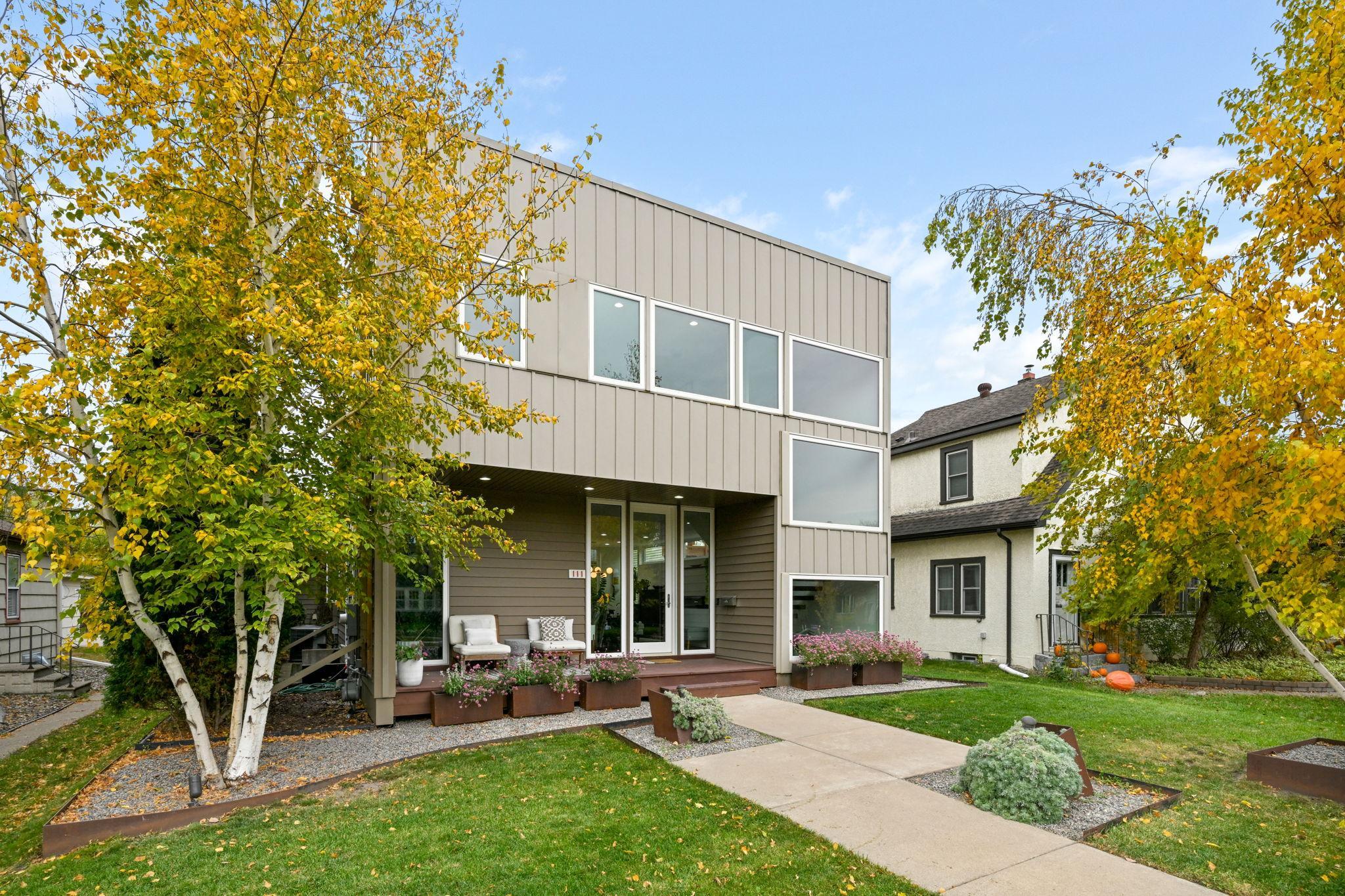 111 11th Avenue N