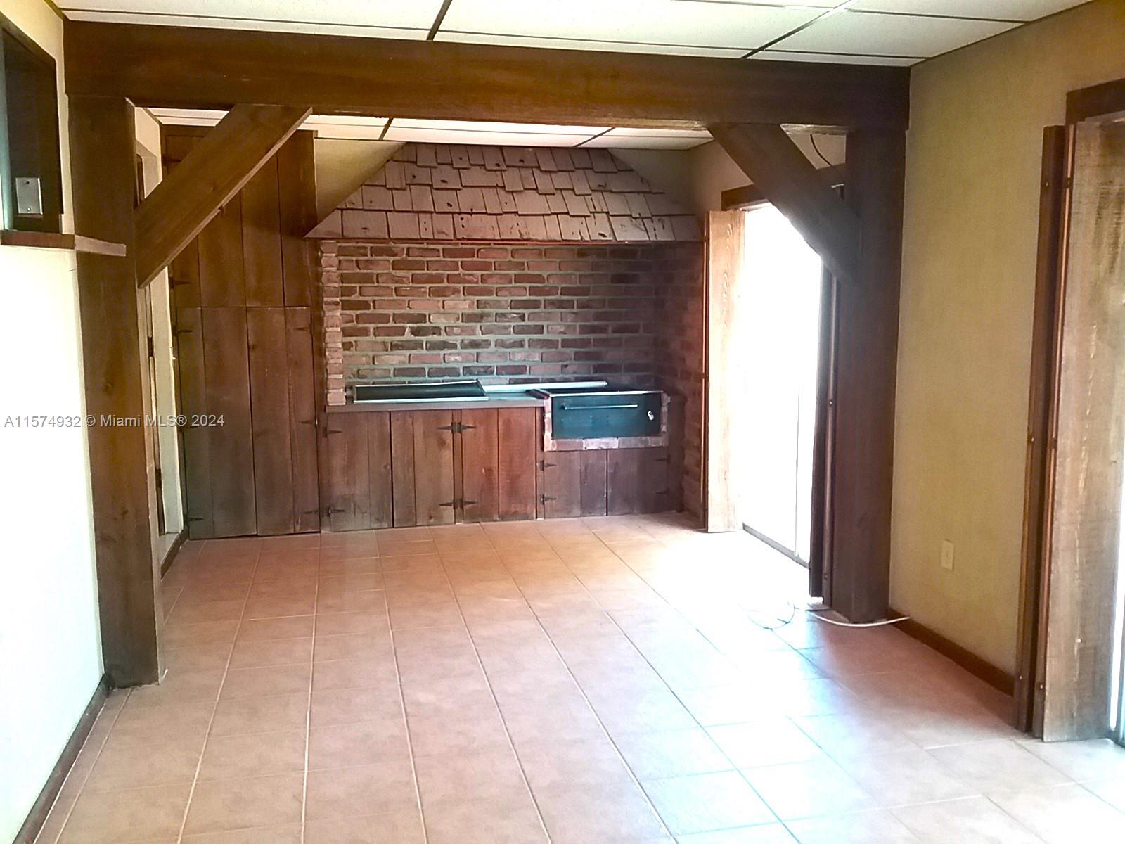 1357 W 78th St