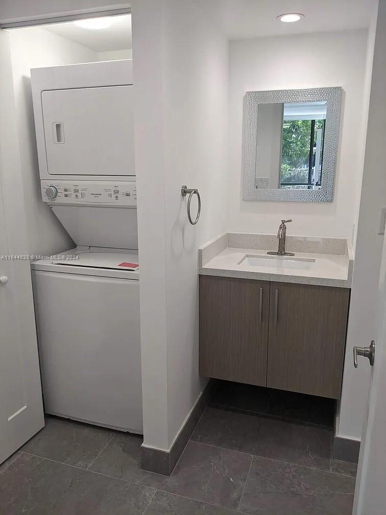 6448 E Miami Lakes Dr E Unit: 1