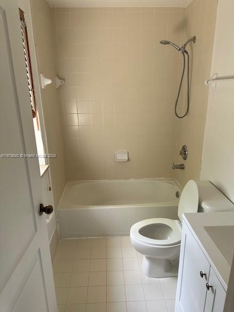 6950 NW 177th St # I103