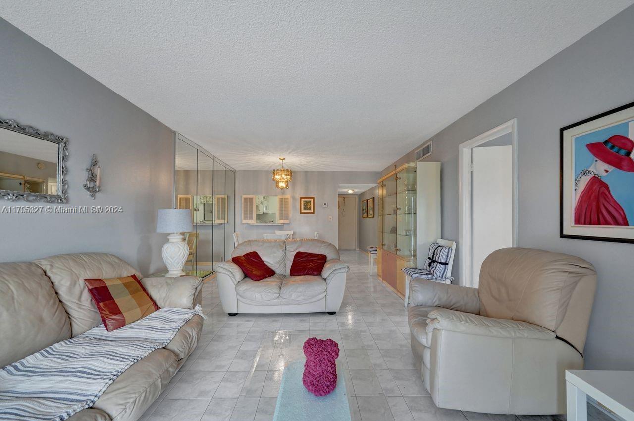 220 SW 9th Ave # 307