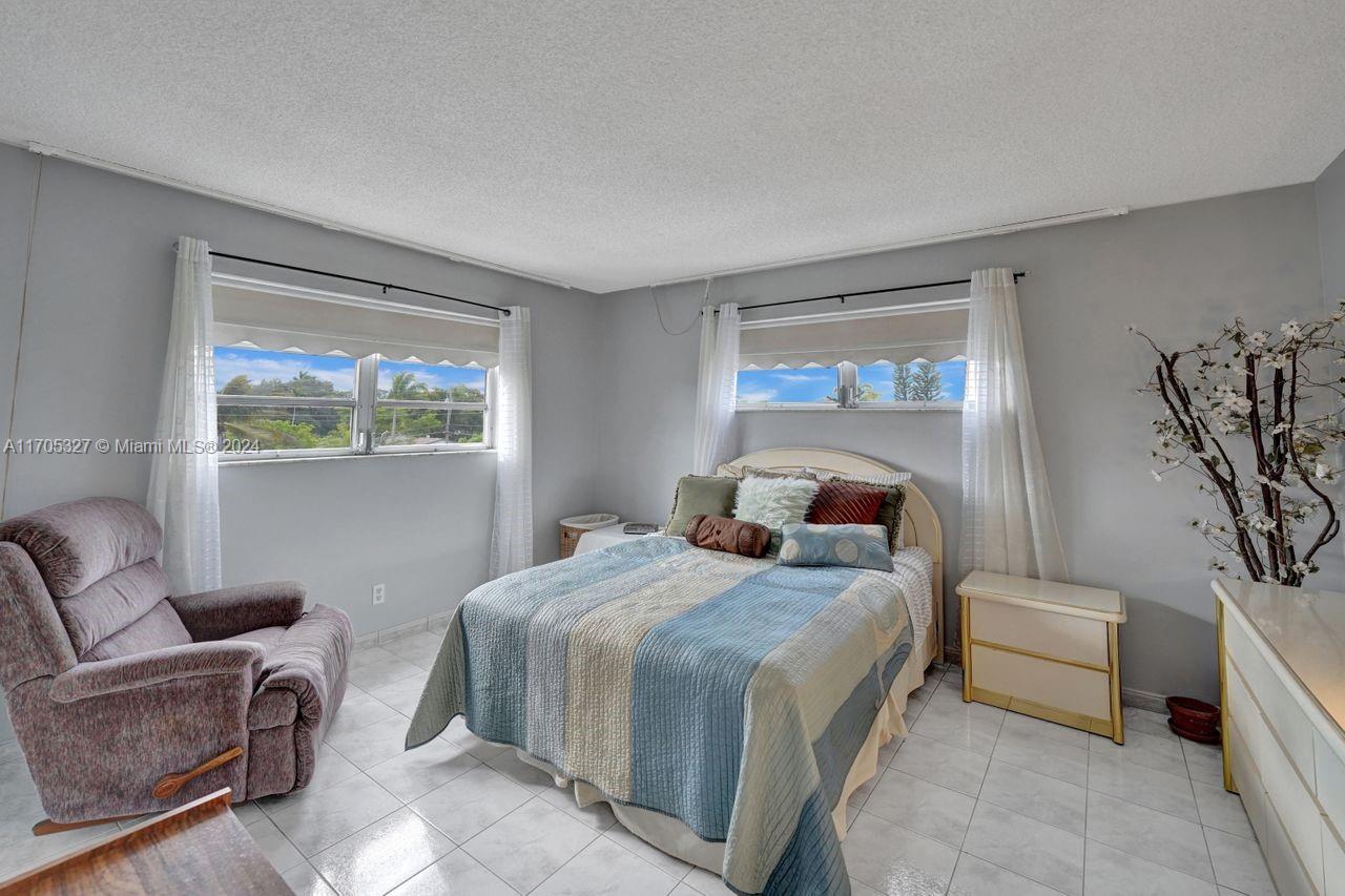 220 SW 9th Ave # 307