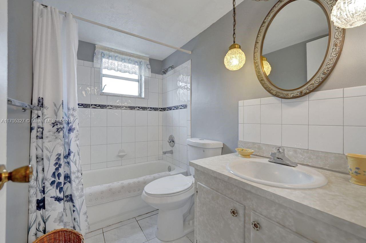 220 SW 9th Ave # 307