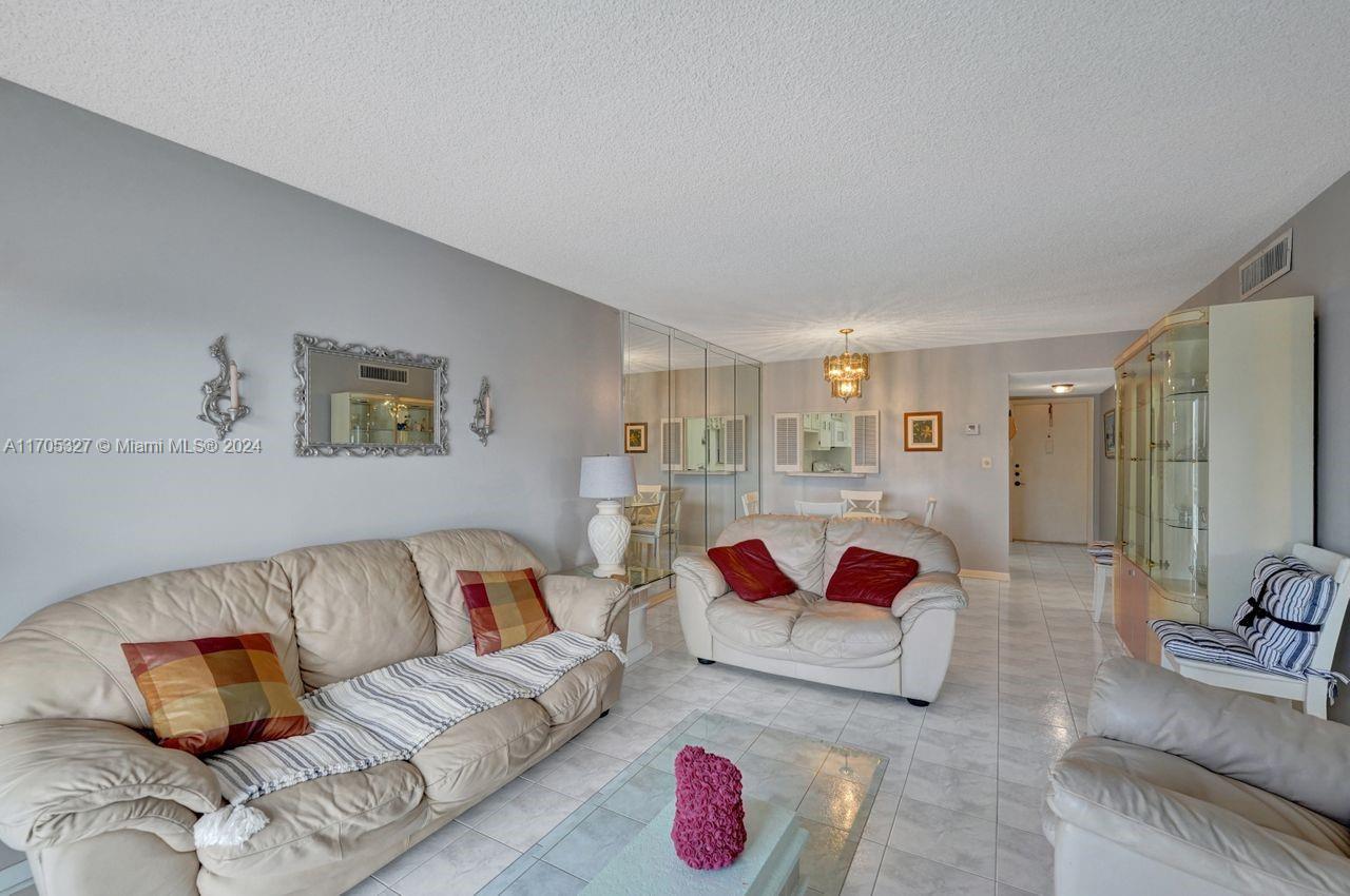 220 SW 9th Ave # 307