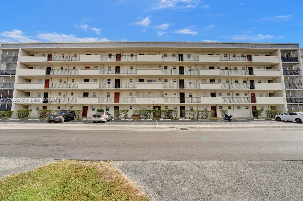 220 SW 9th Ave # 307