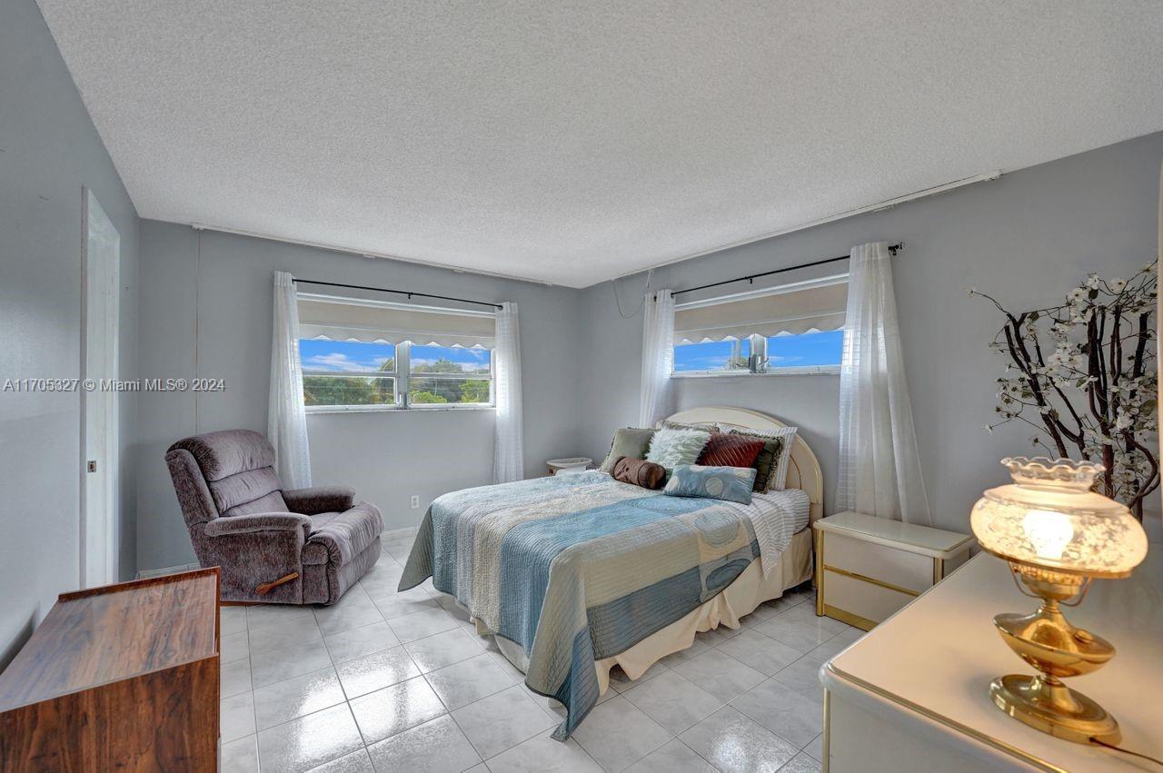 220 SW 9th Ave # 307