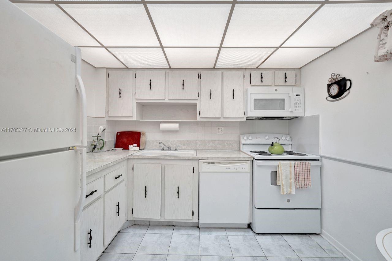220 SW 9th Ave # 307