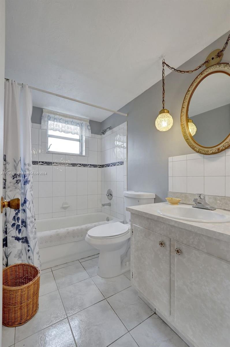 220 SW 9th Ave # 307