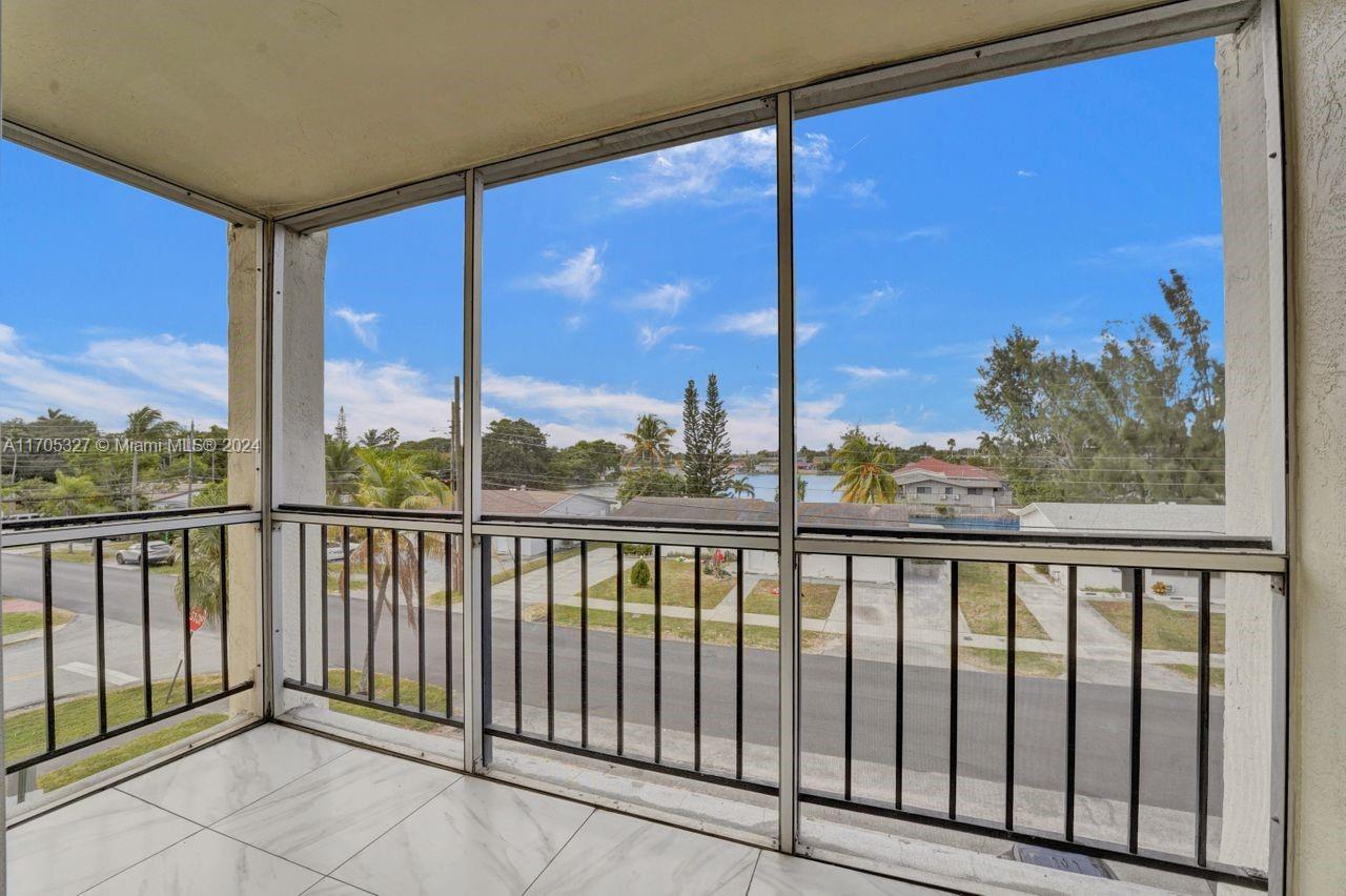 220 SW 9th Ave # 307