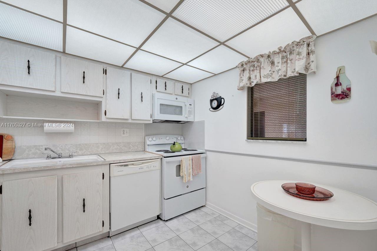220 SW 9th Ave # 307
