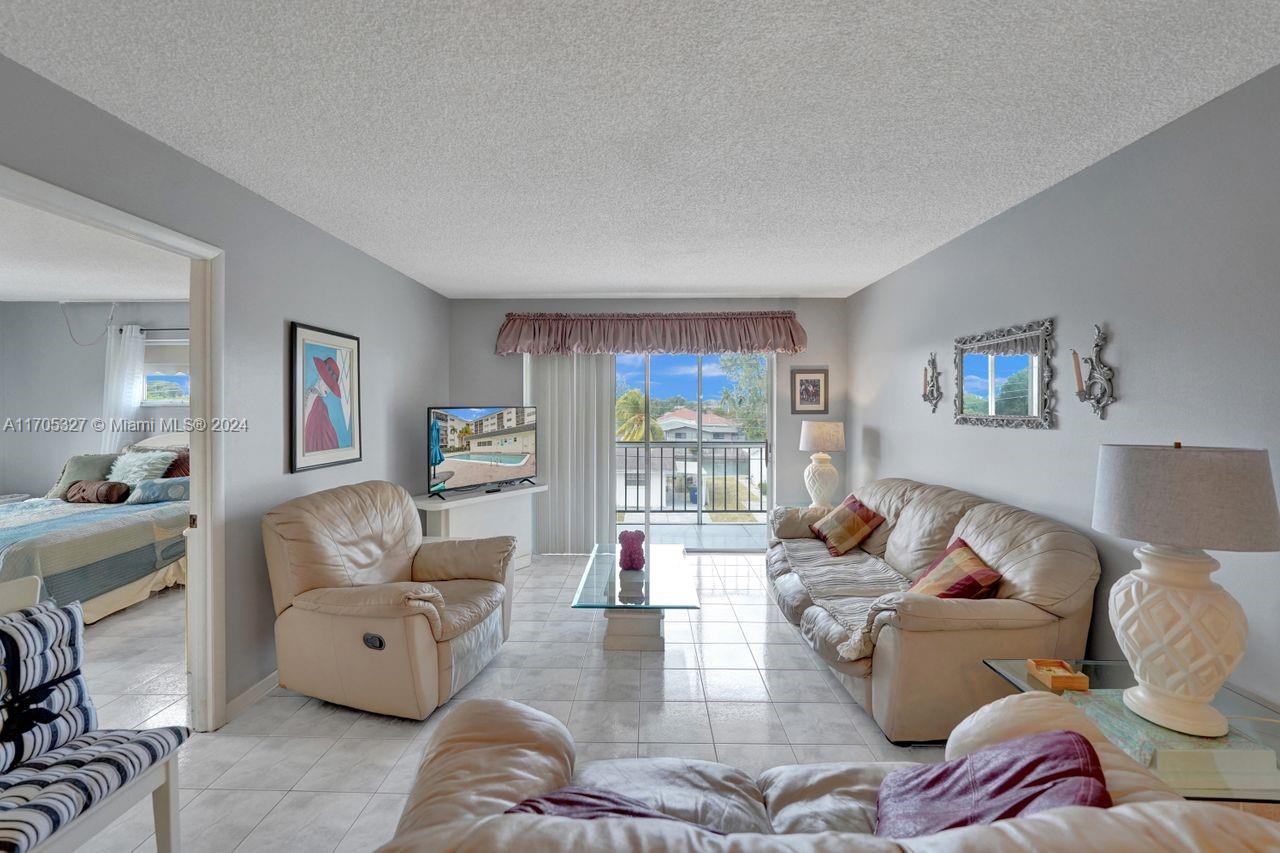 220 SW 9th Ave # 307