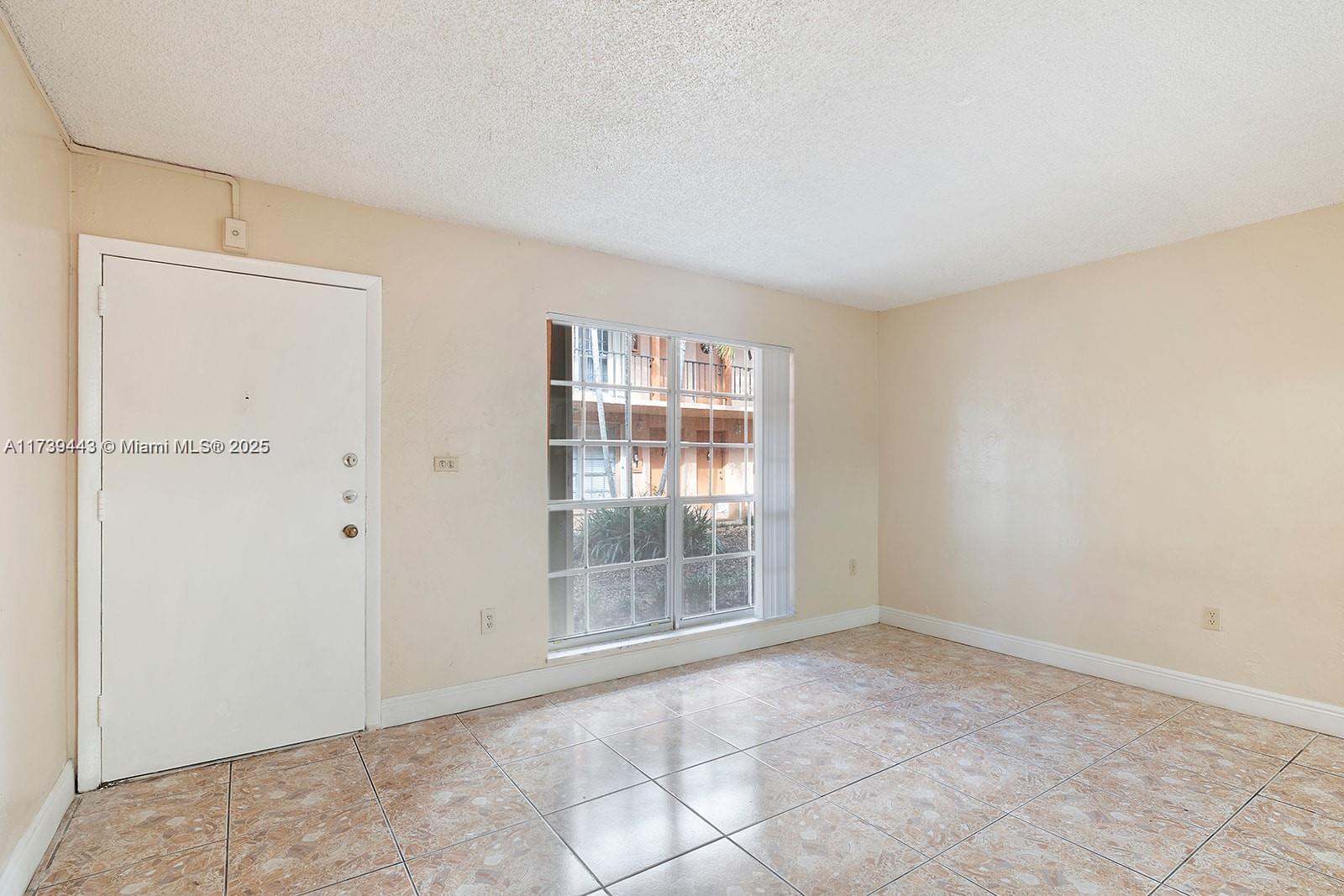 7241 Miami Lakes Dr Unit: D9