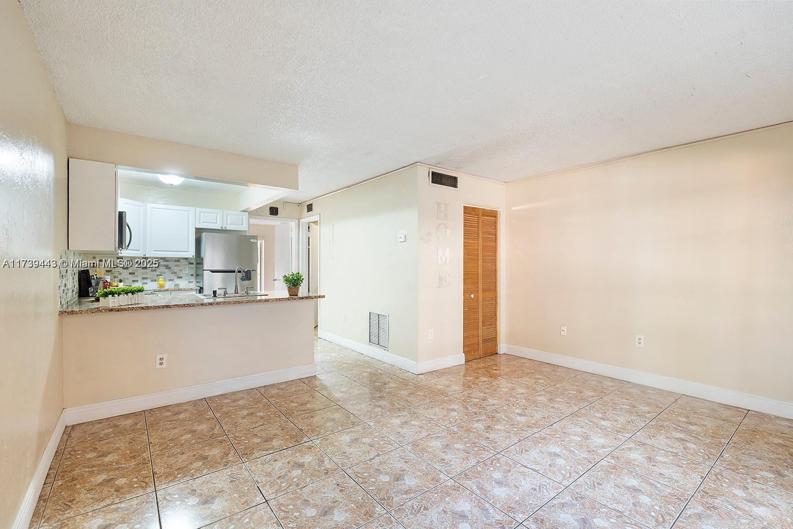 7241 Miami Lakes Dr Unit: D9