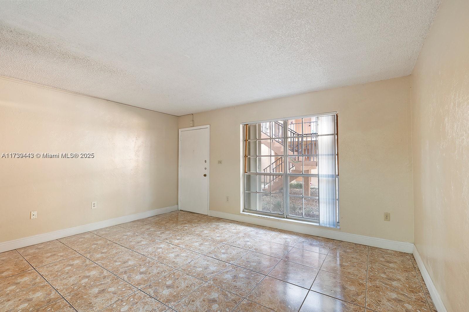 7241 Miami Lakes Dr Unit: D9