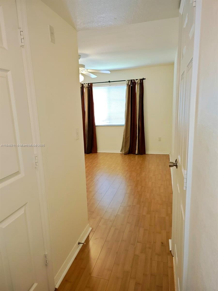 2586 Centergate Dr # 307
