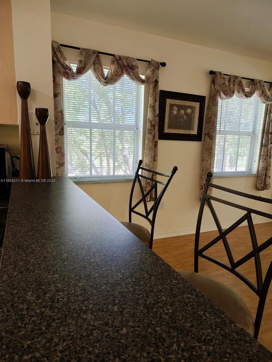 2586 Centergate Dr # 307