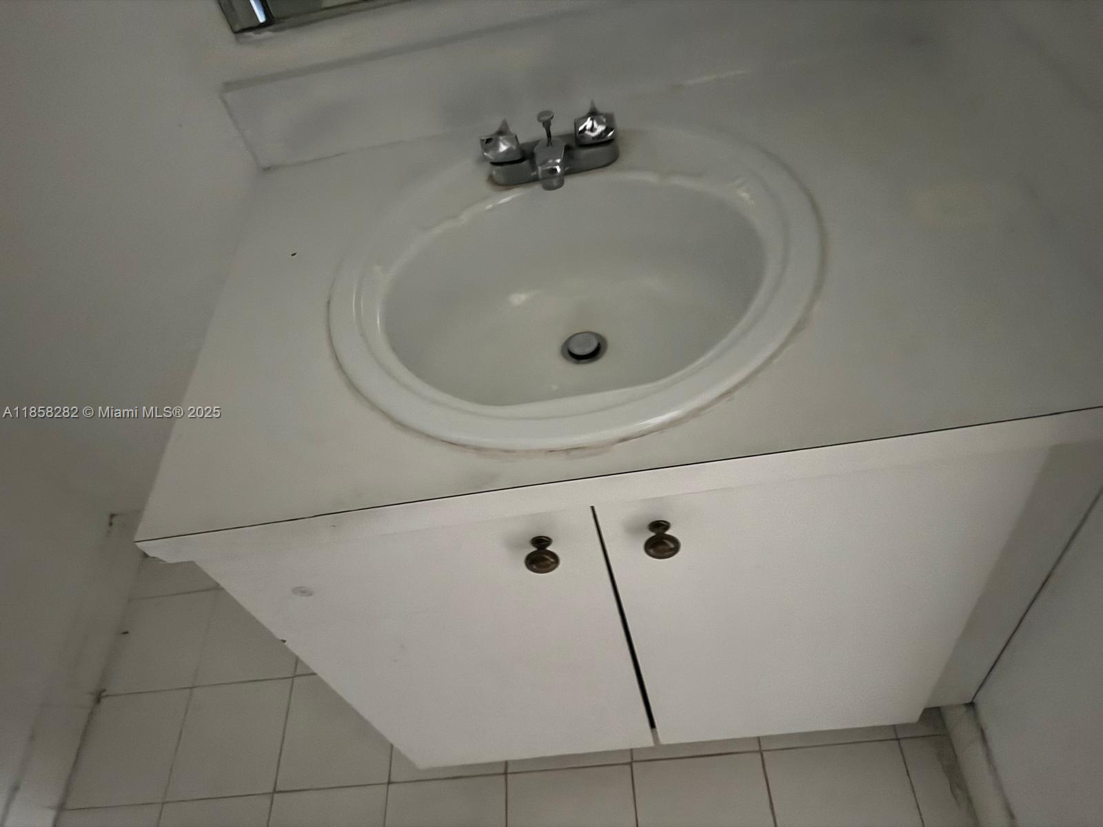 17901 NW 68th Ave # R209, Hialeah Unit: R209