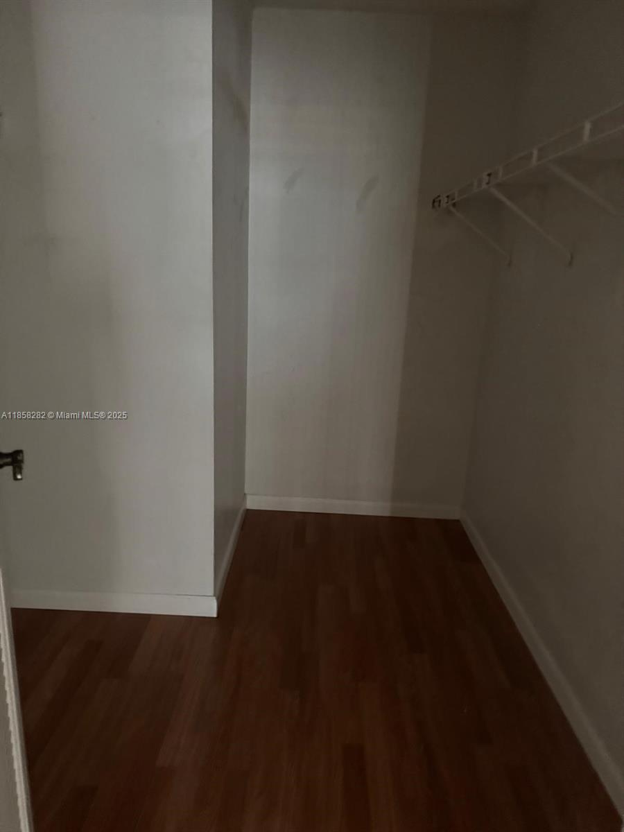 17901 NW 68th Ave # R209, Hialeah Unit: R209