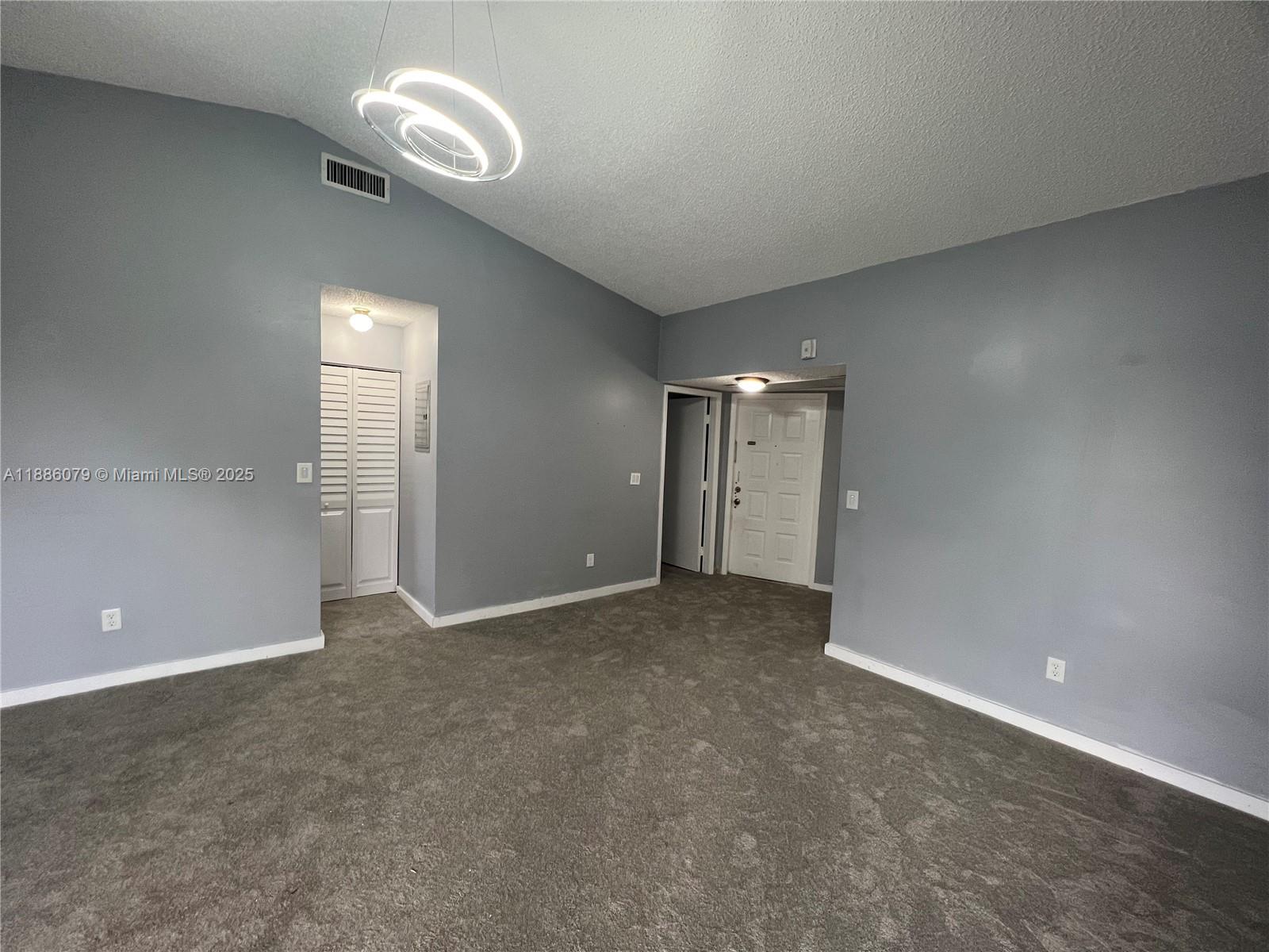 809 Hamilton Dr # 809A