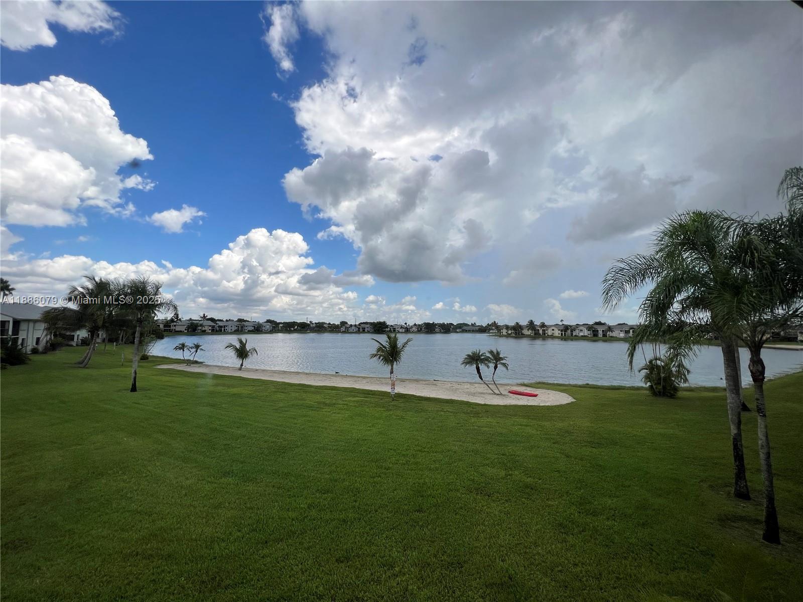 809 Hamilton Dr # 809A