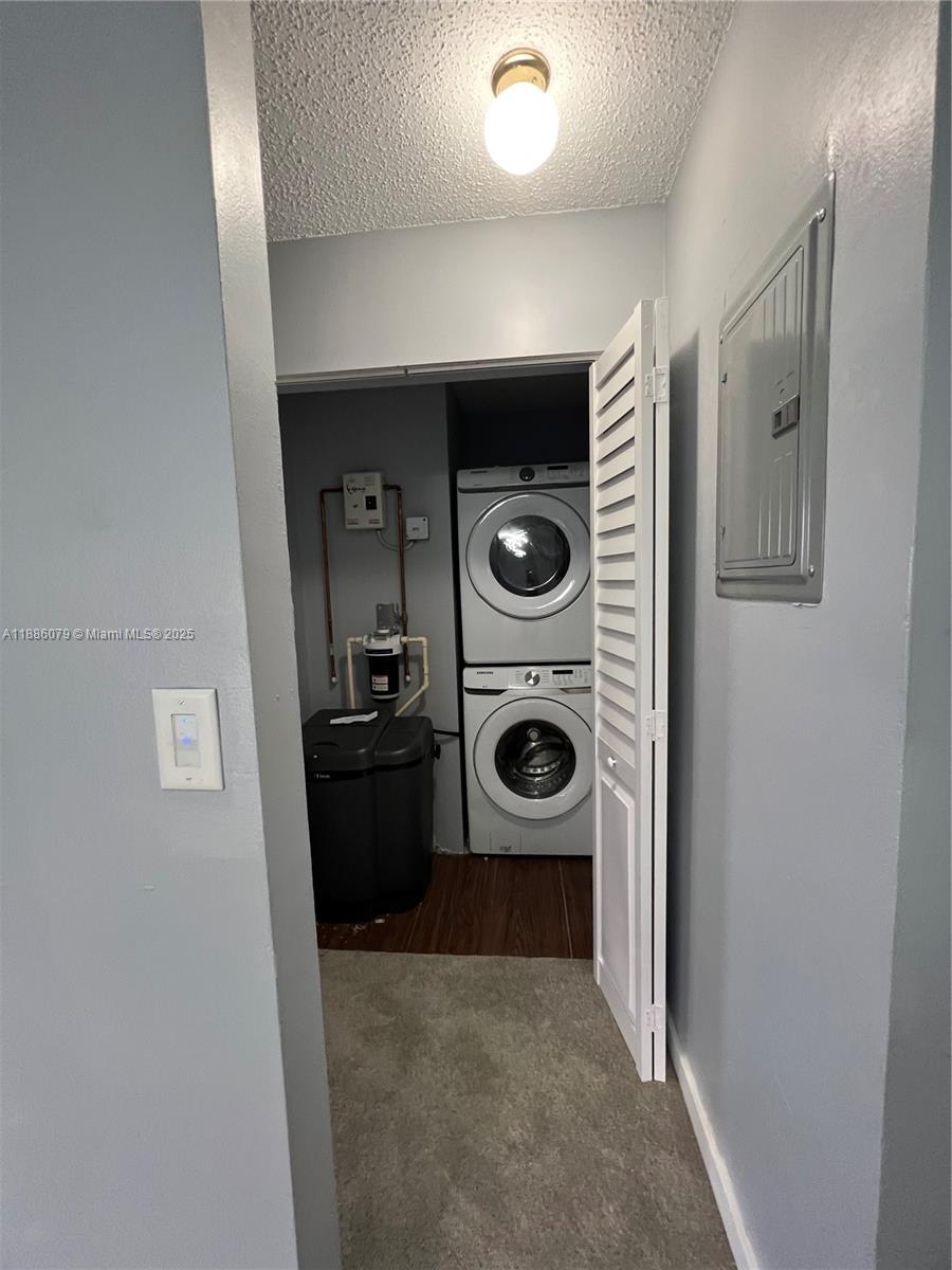 809 Hamilton Dr # 809A