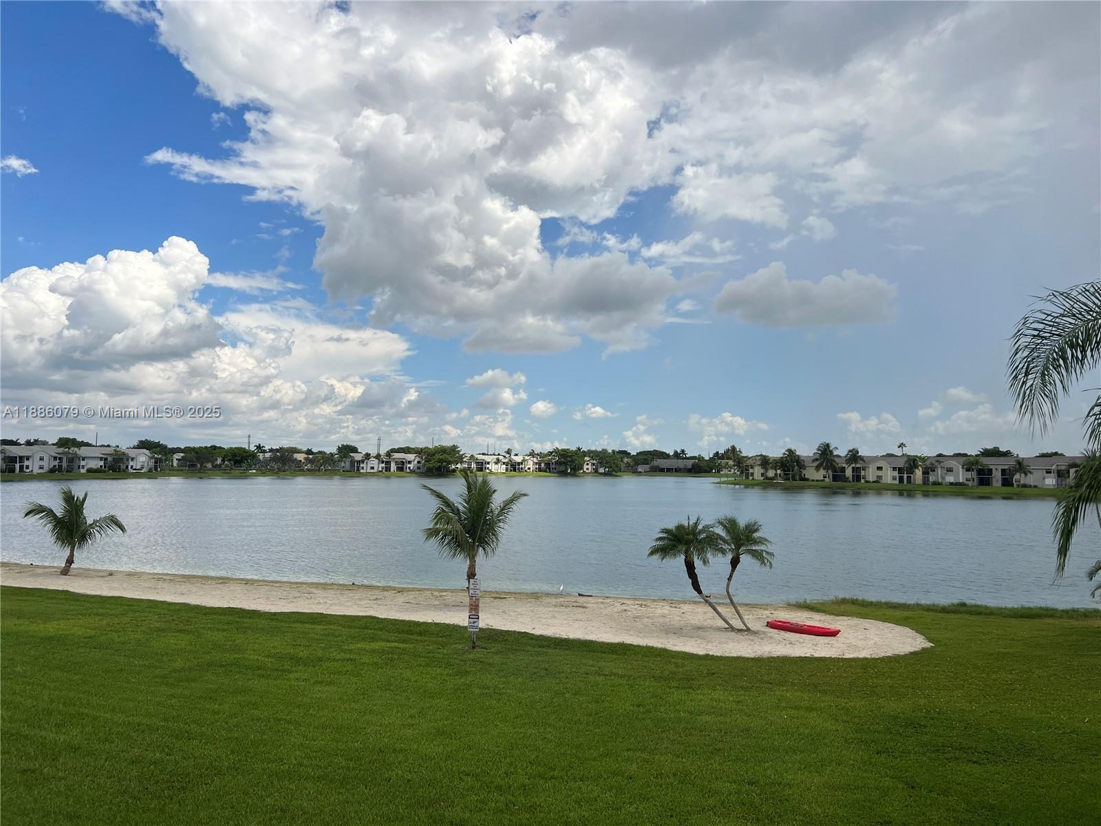 809 Hamilton Dr # 809A