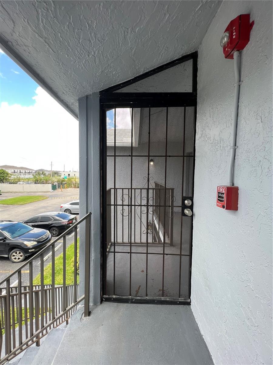 809 Hamilton Dr # 809A