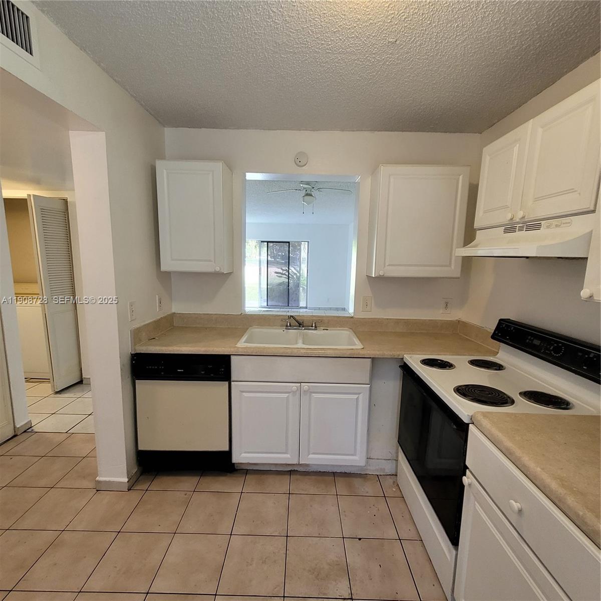 8540 N Sherman Cir # 101