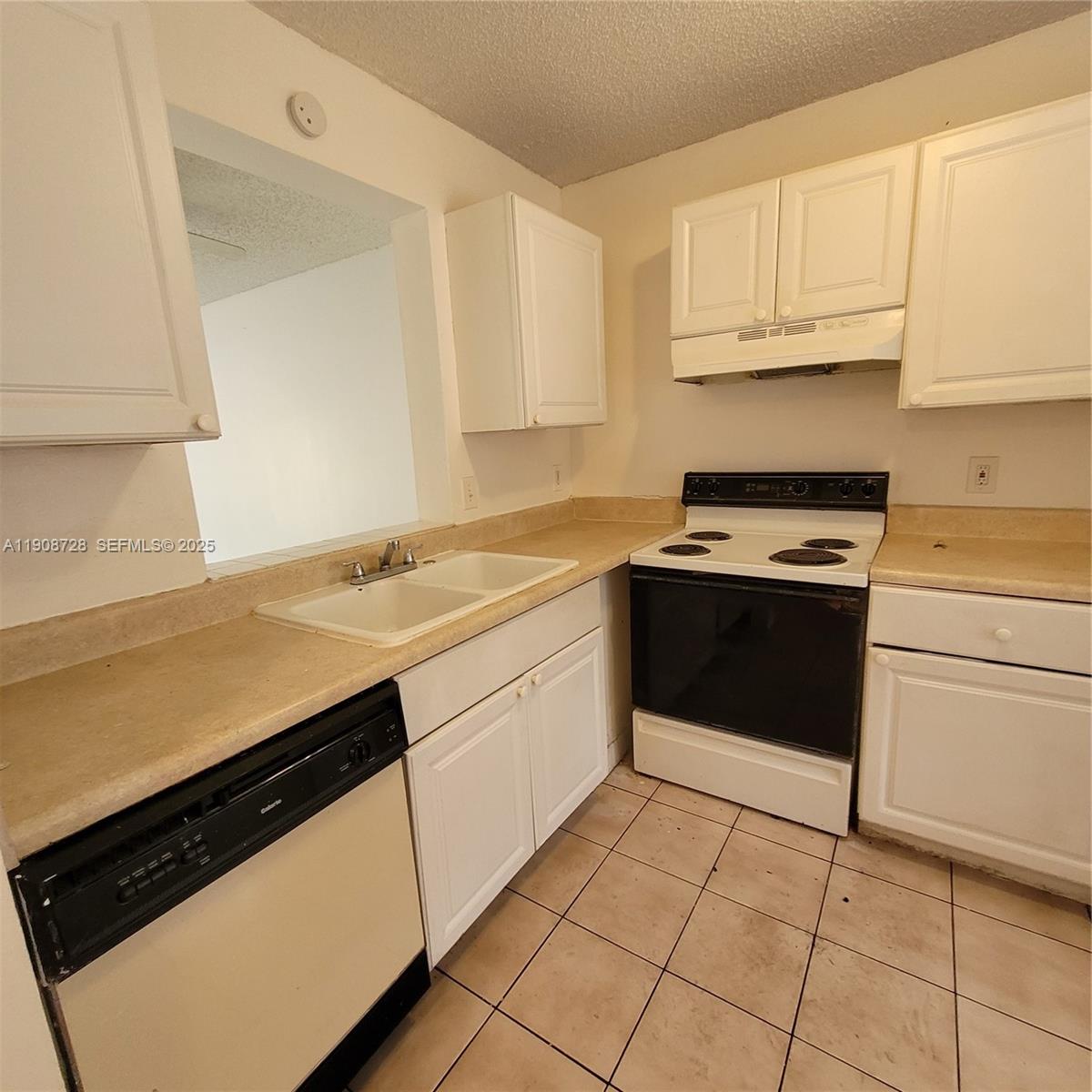 8540 N Sherman Cir # 101