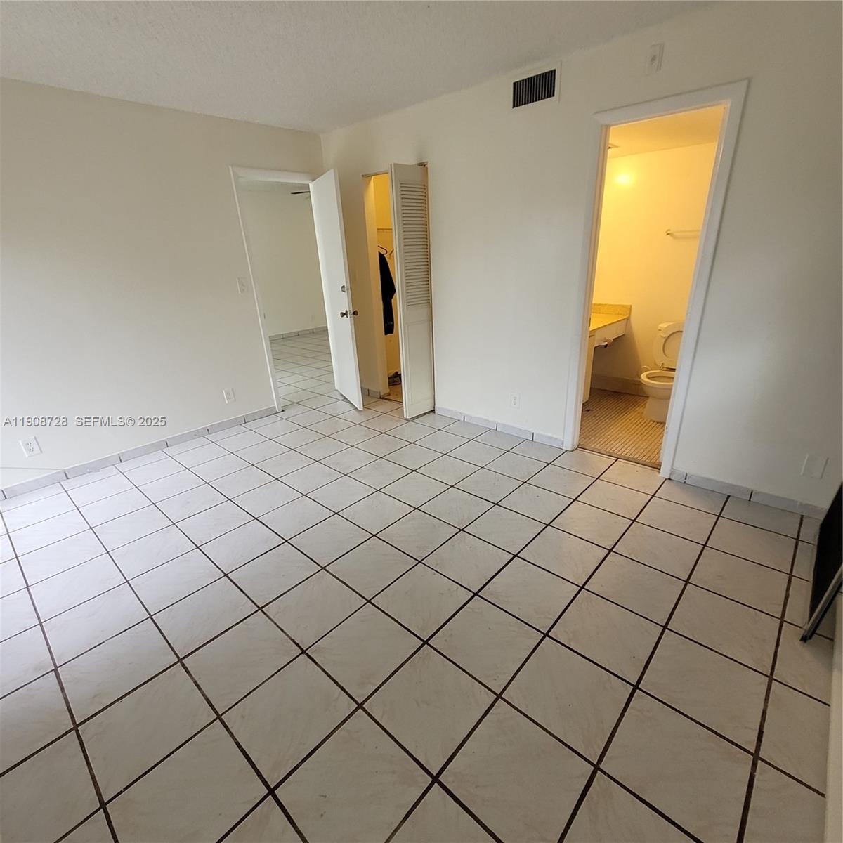 8540 N Sherman Cir # 101