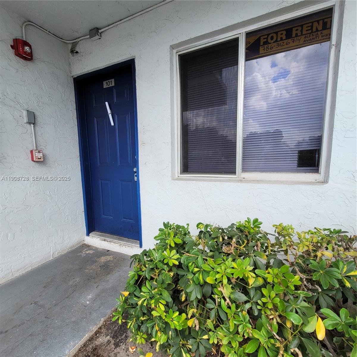 8540 N Sherman Cir # 101