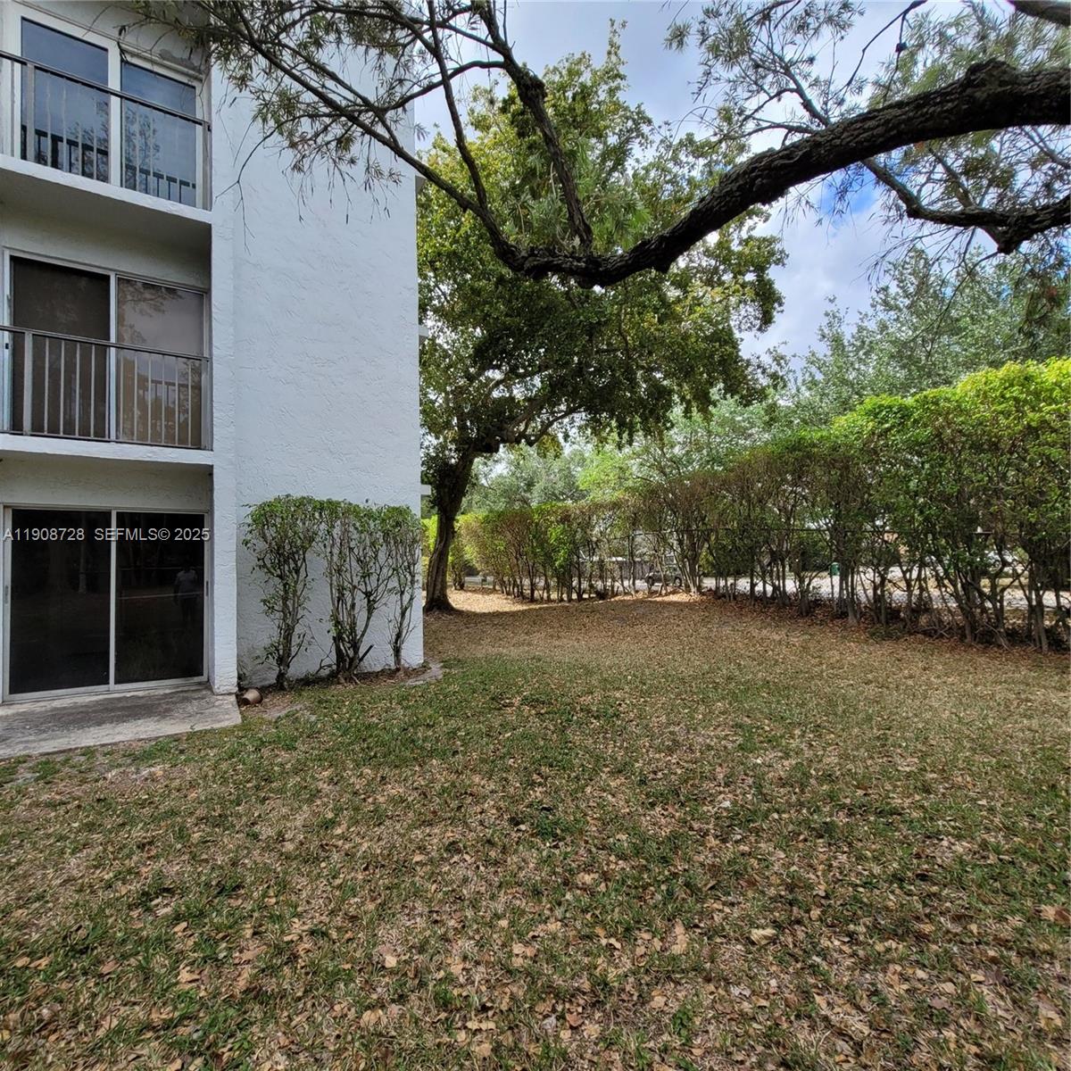 8540 N Sherman Cir # 101